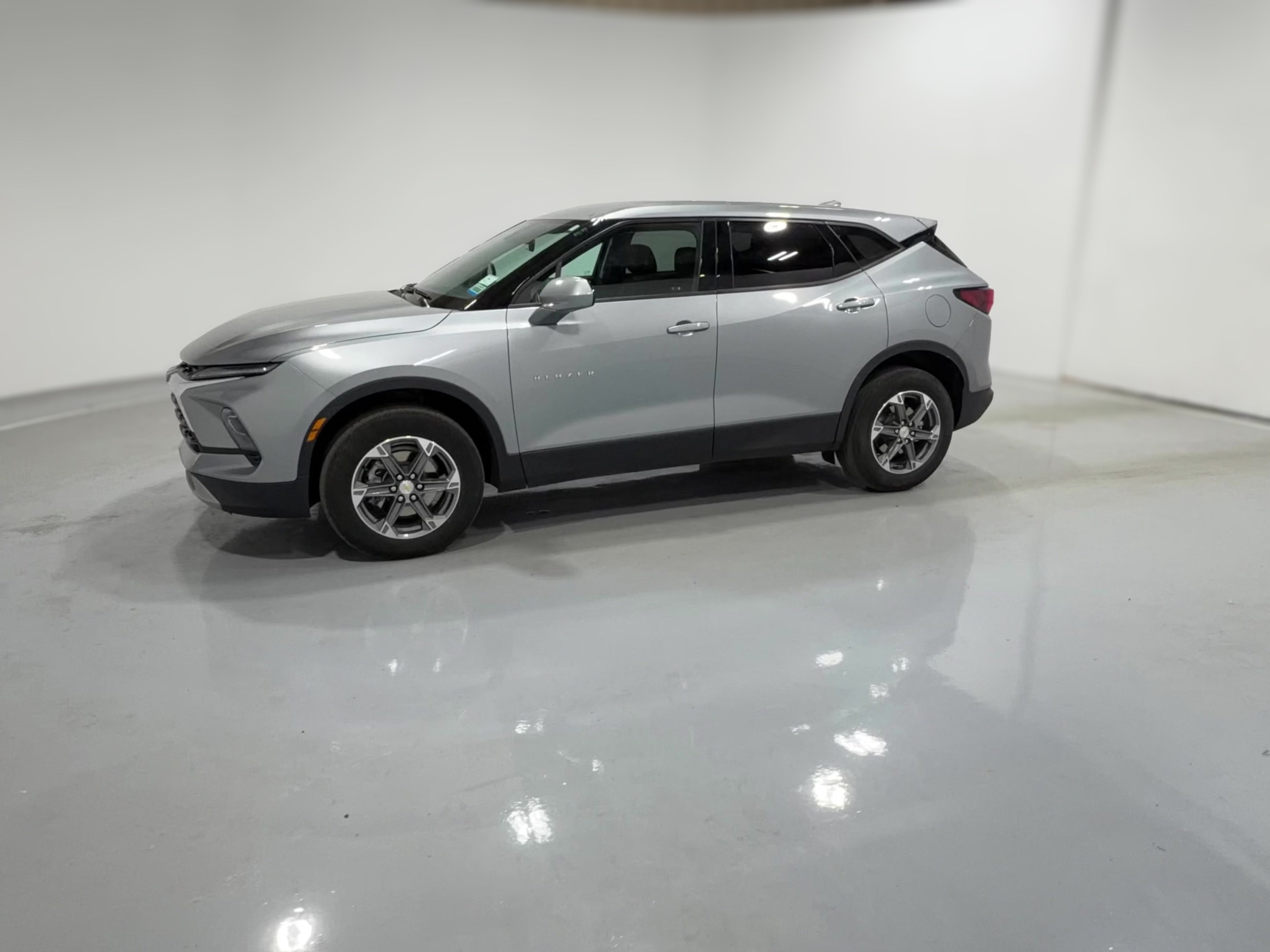 2025 Chevrolet Blazer 2LT - Photo 28