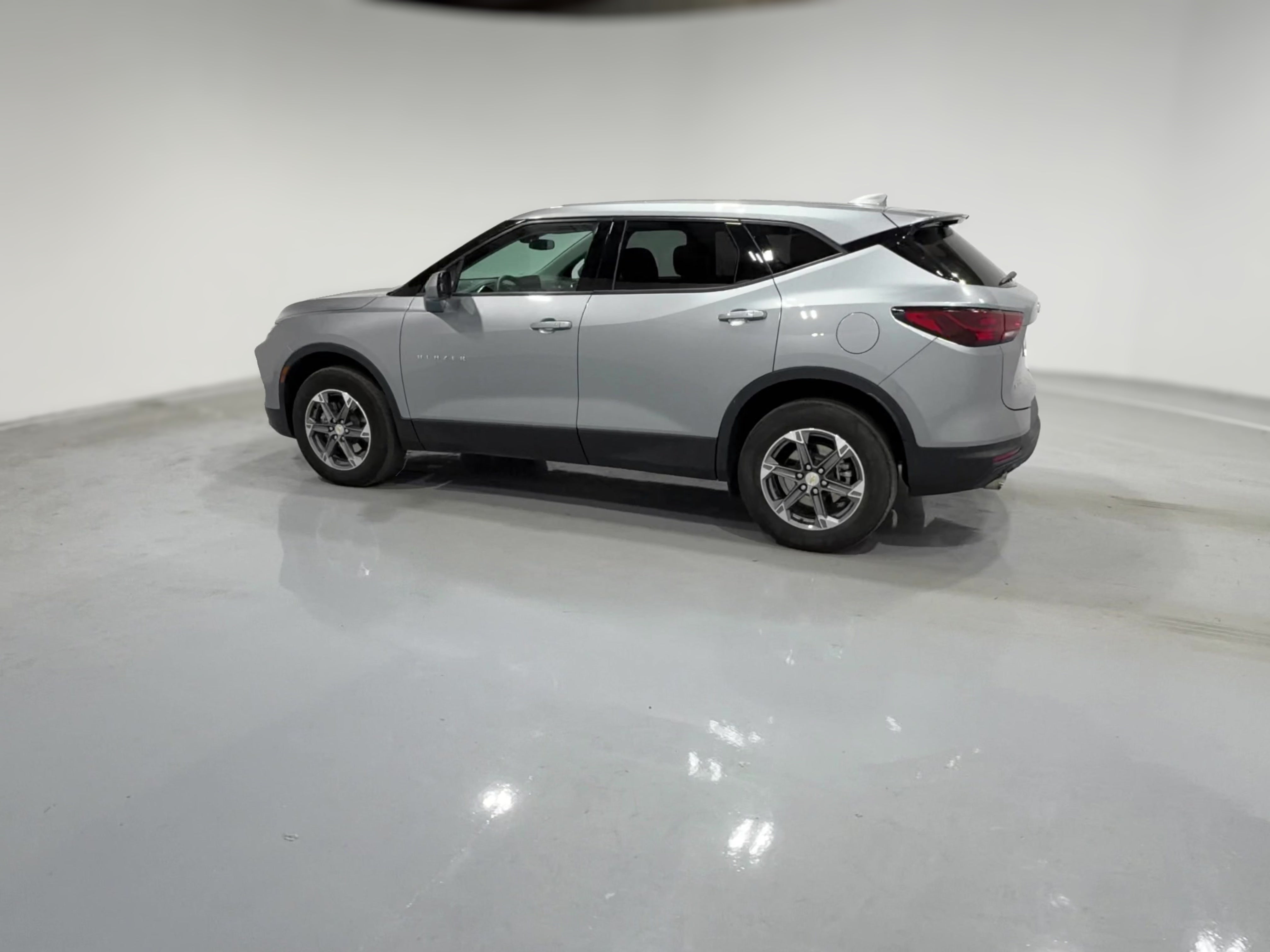 2025 Chevrolet Blazer 2LT - Photo 30