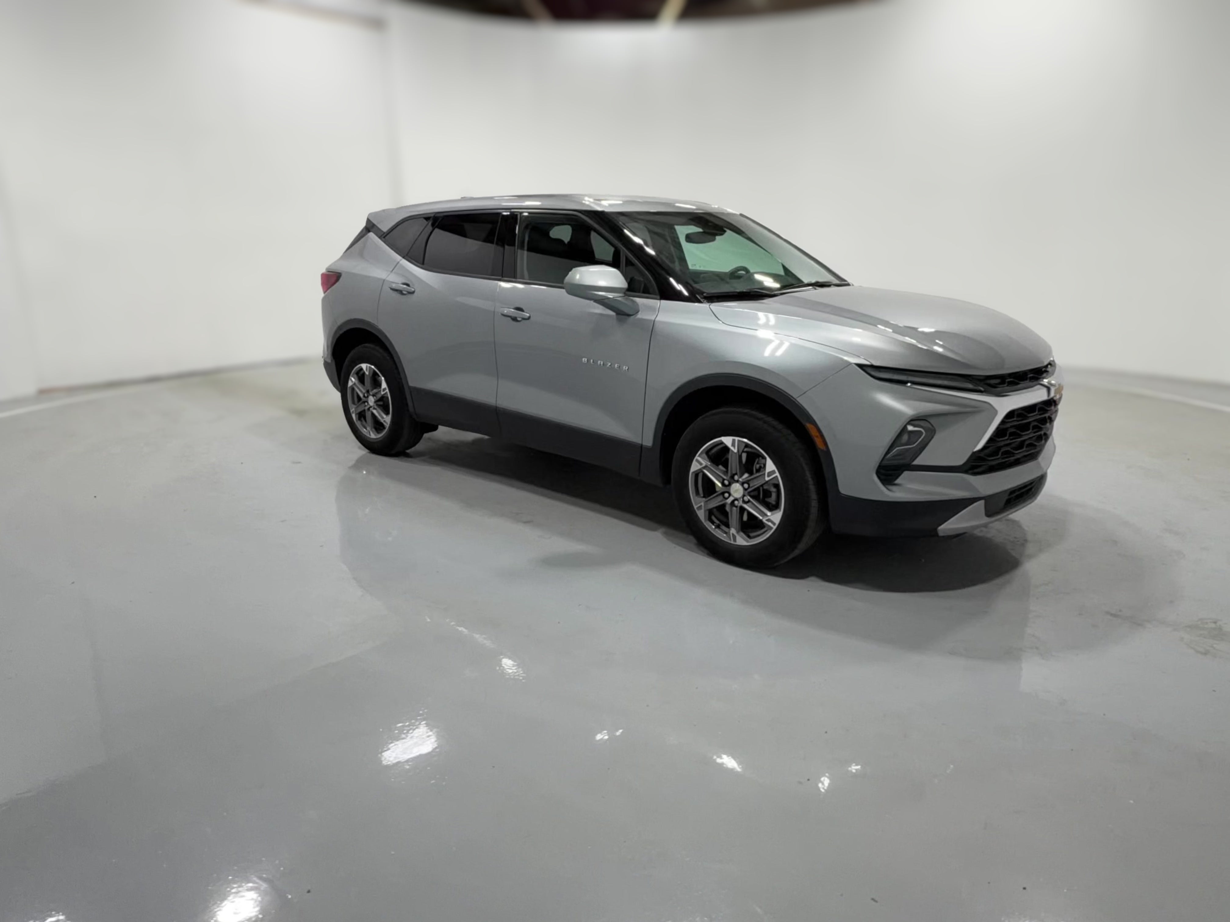 2025 Chevrolet Blazer 2LT - Photo 38