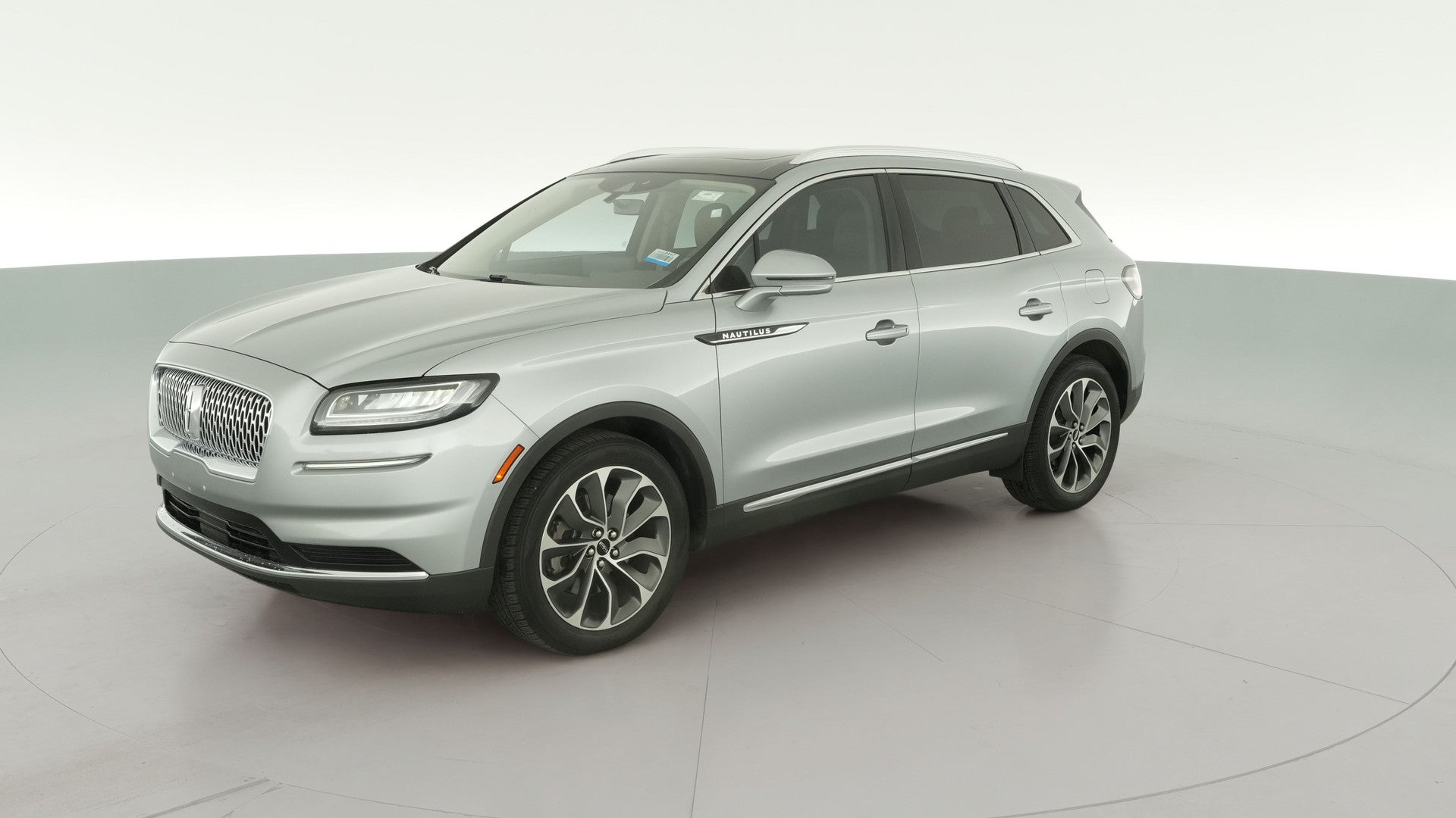 2021 Lincoln Nautilus vehicle photo