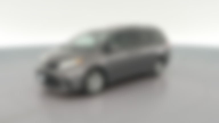 2019 Toyota Sienna vehicle photo