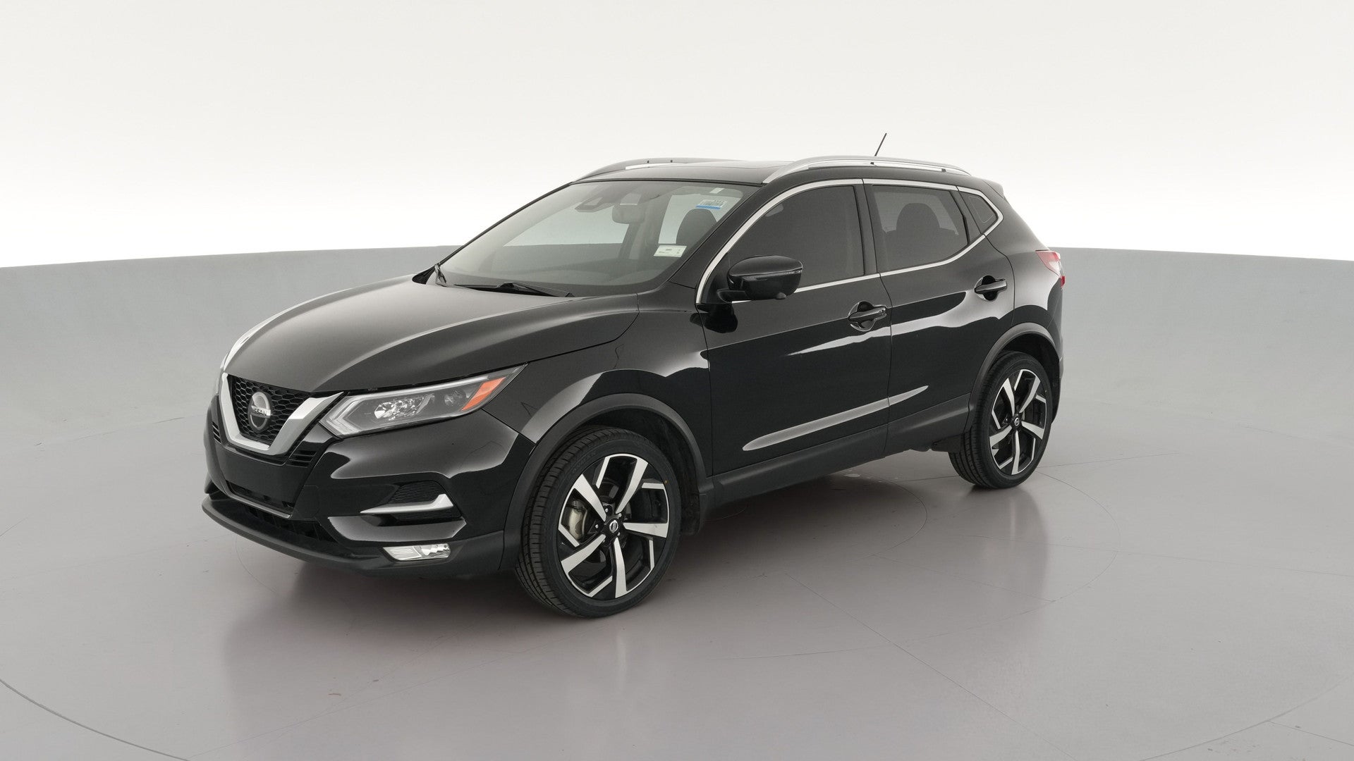 2022 Nissan Rogue Sport vehicle photo