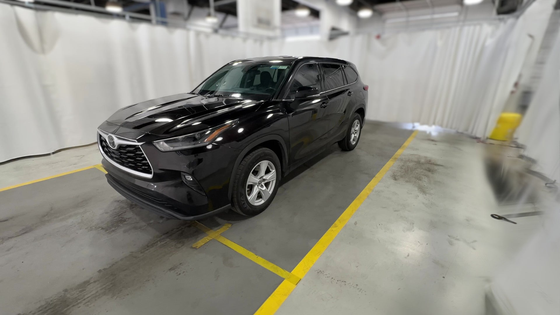 2021 Toyota Highlander vehicle photo