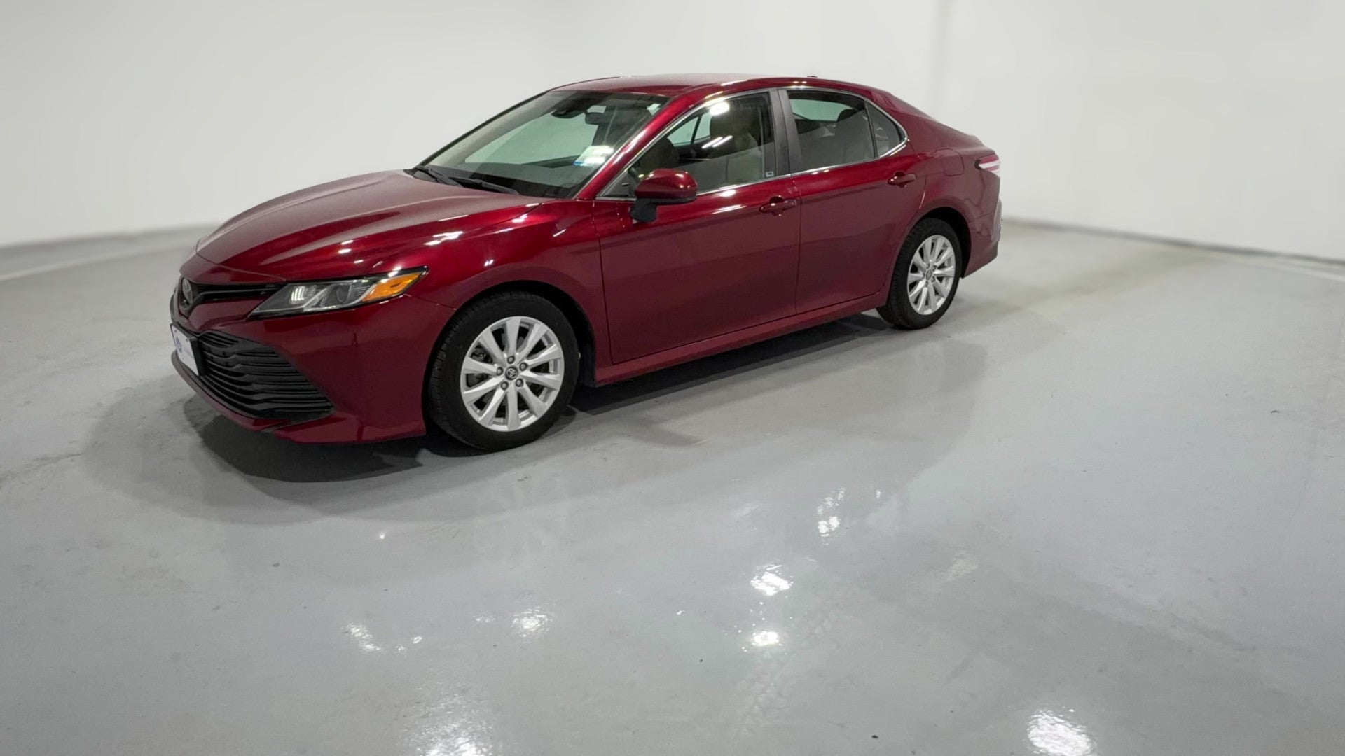2019 Toyota Camry vehicle photo