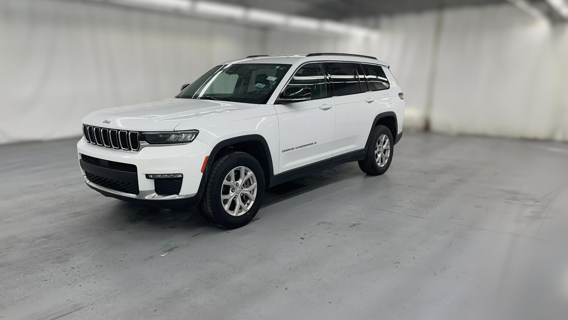 2023 Jeep Grand Cherokee L vehicle photo