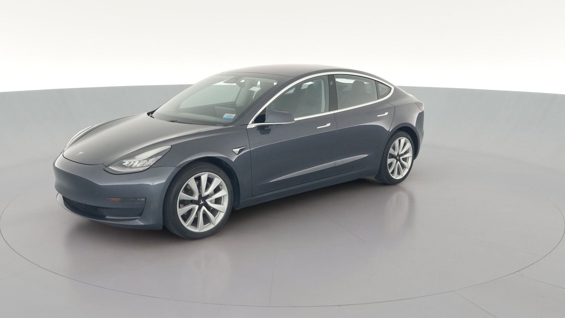2018 Tesla Model 3 vehicle photo