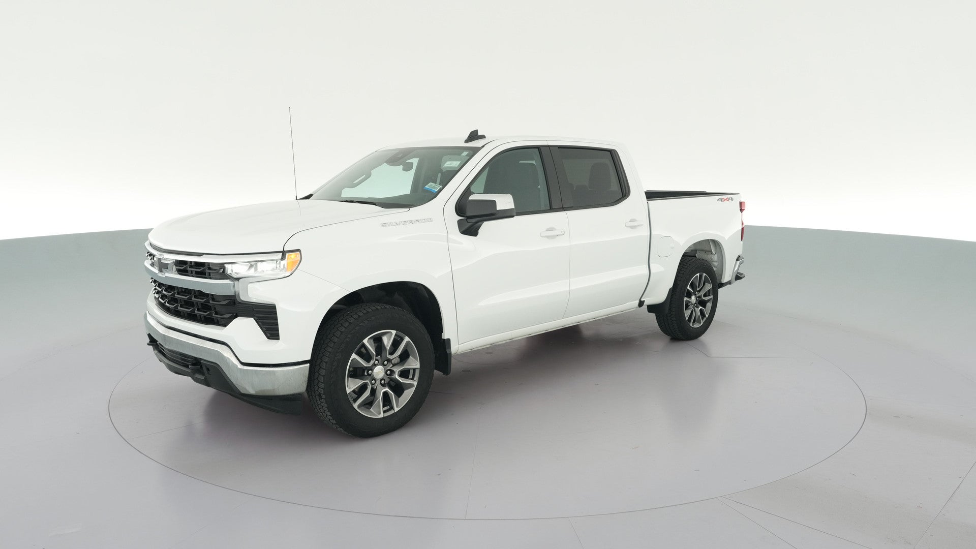 2024 Chevrolet Silverado 1500 Crew Cab vehicle photo