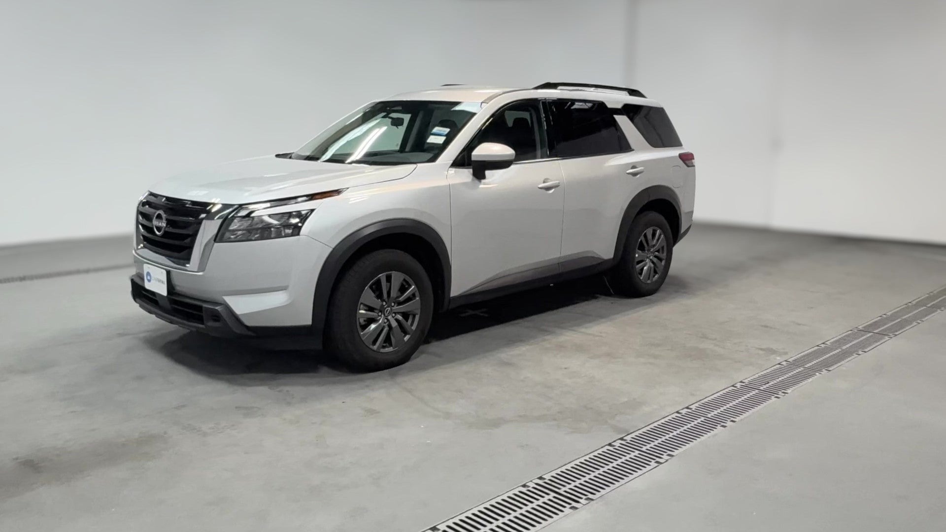2025 Nissan Pathfinder vehicle photo