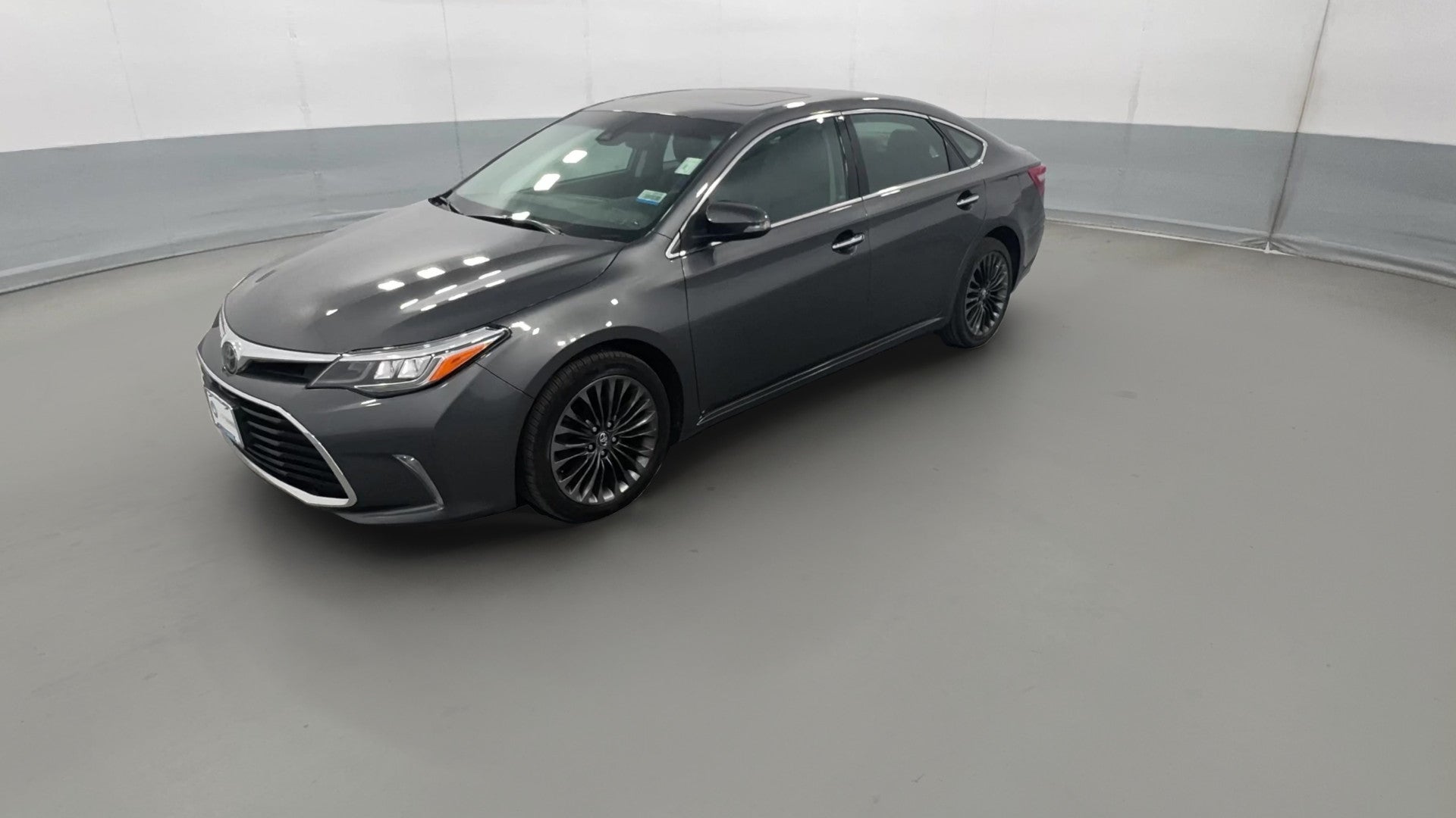 2017 Toyota Avalon vehicle photo