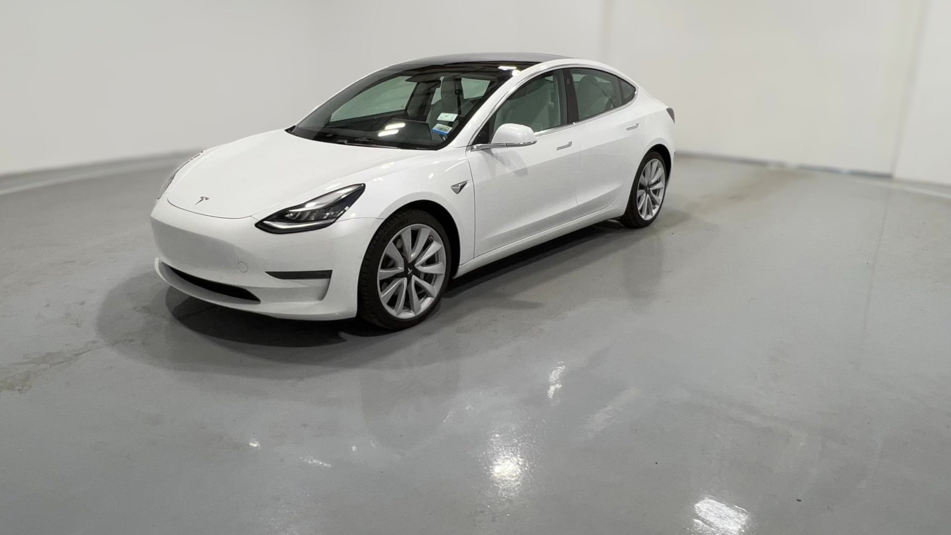 2020 Tesla Model 3 vehicle photo