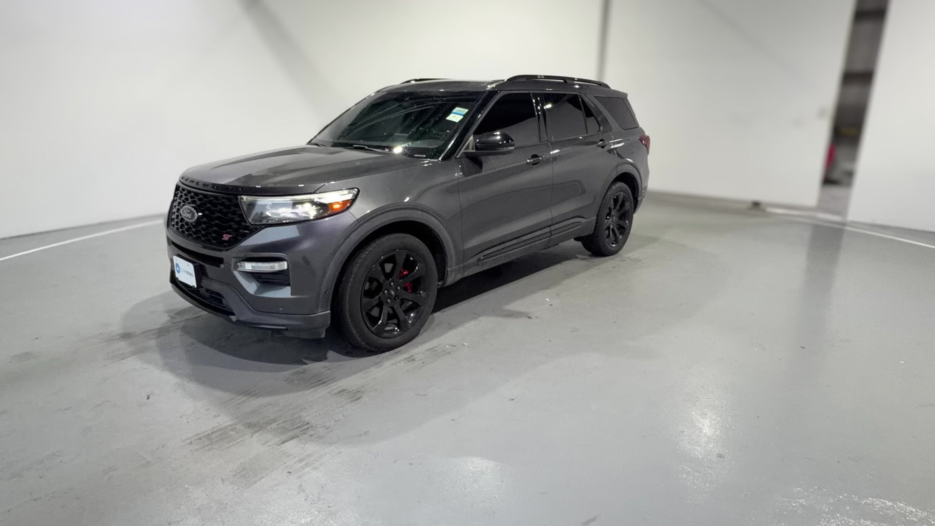2020 Ford Explorer vehicle photo