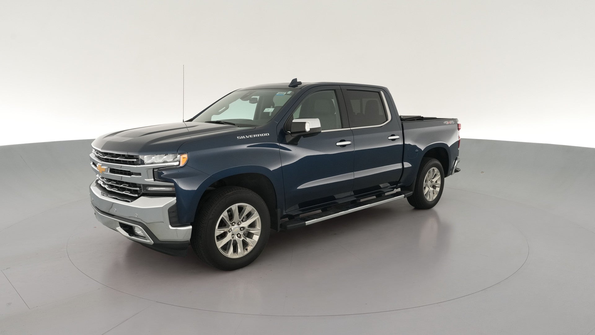 2019 Chevrolet Silverado 1500 Crew Cab vehicle photo