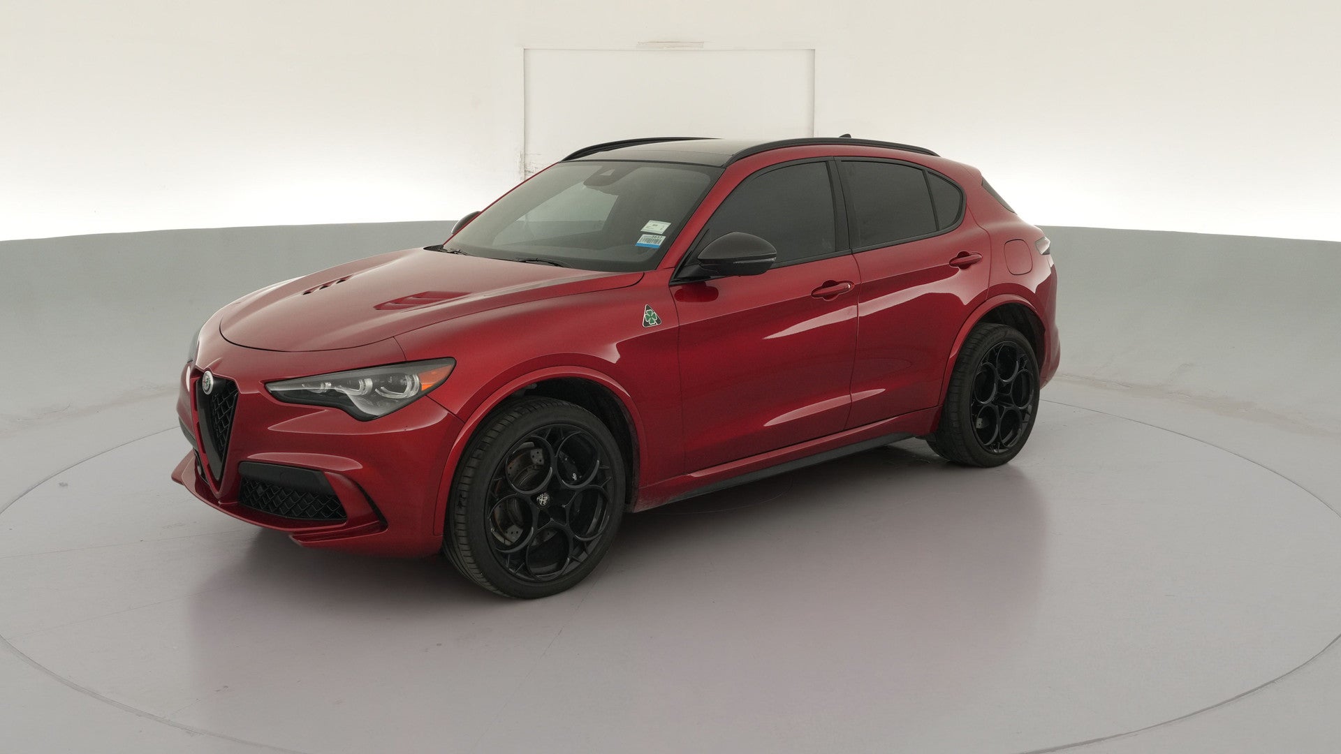 2024 Alfa Romeo Stelvio vehicle photo
