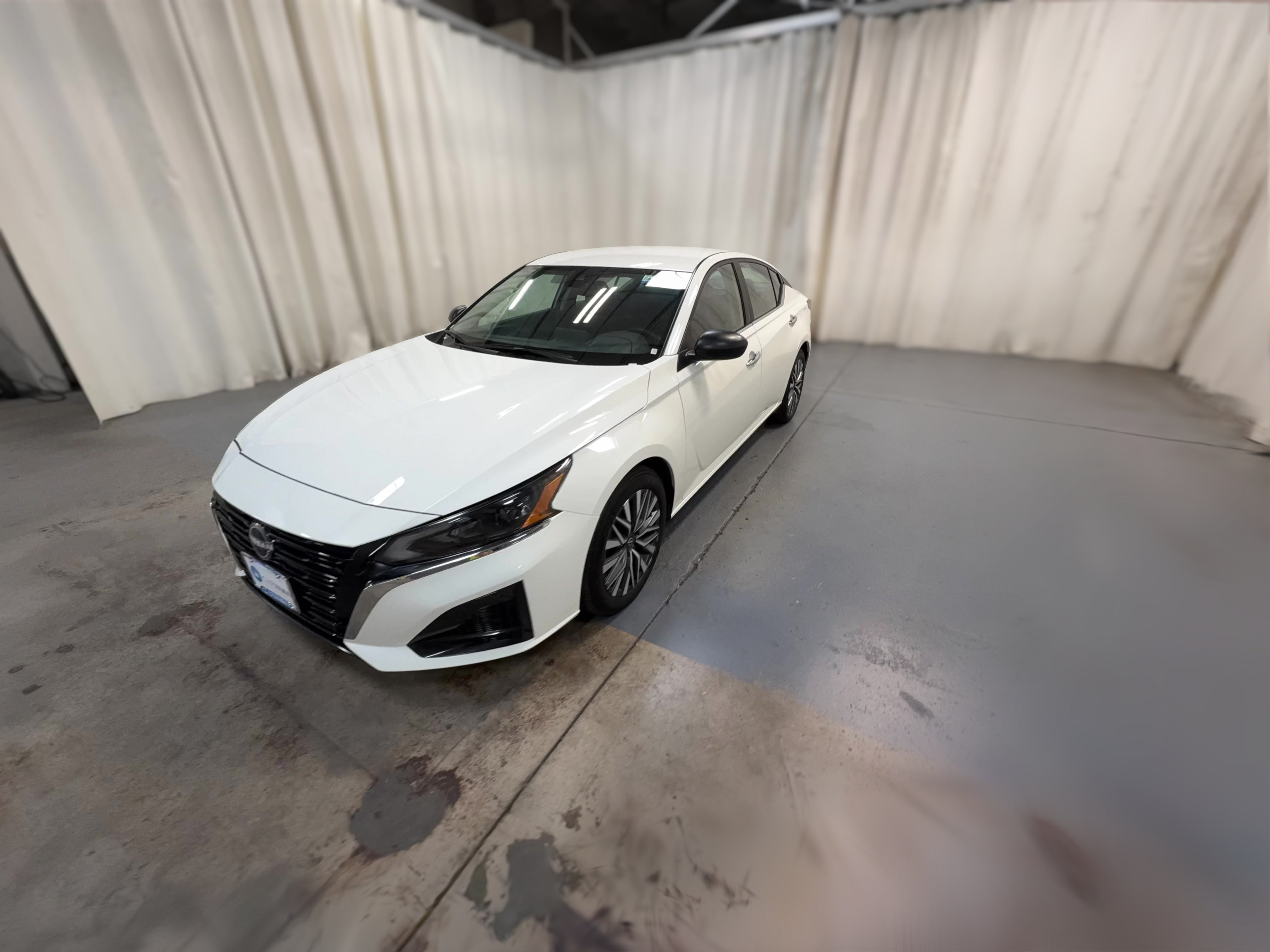 2025 Nissan Altima SV - Photo 20
