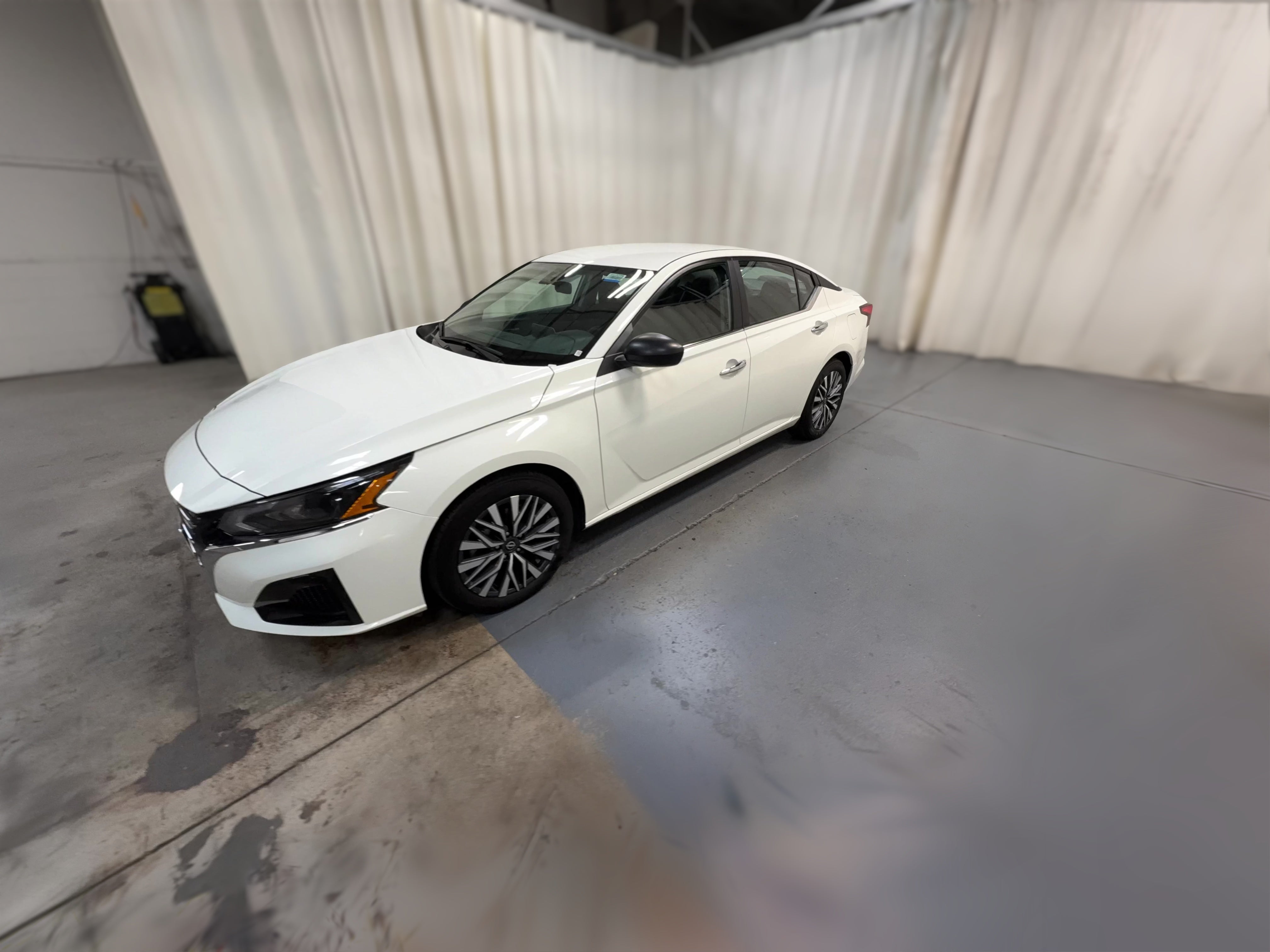 2025 Nissan Altima SV - Photo 21