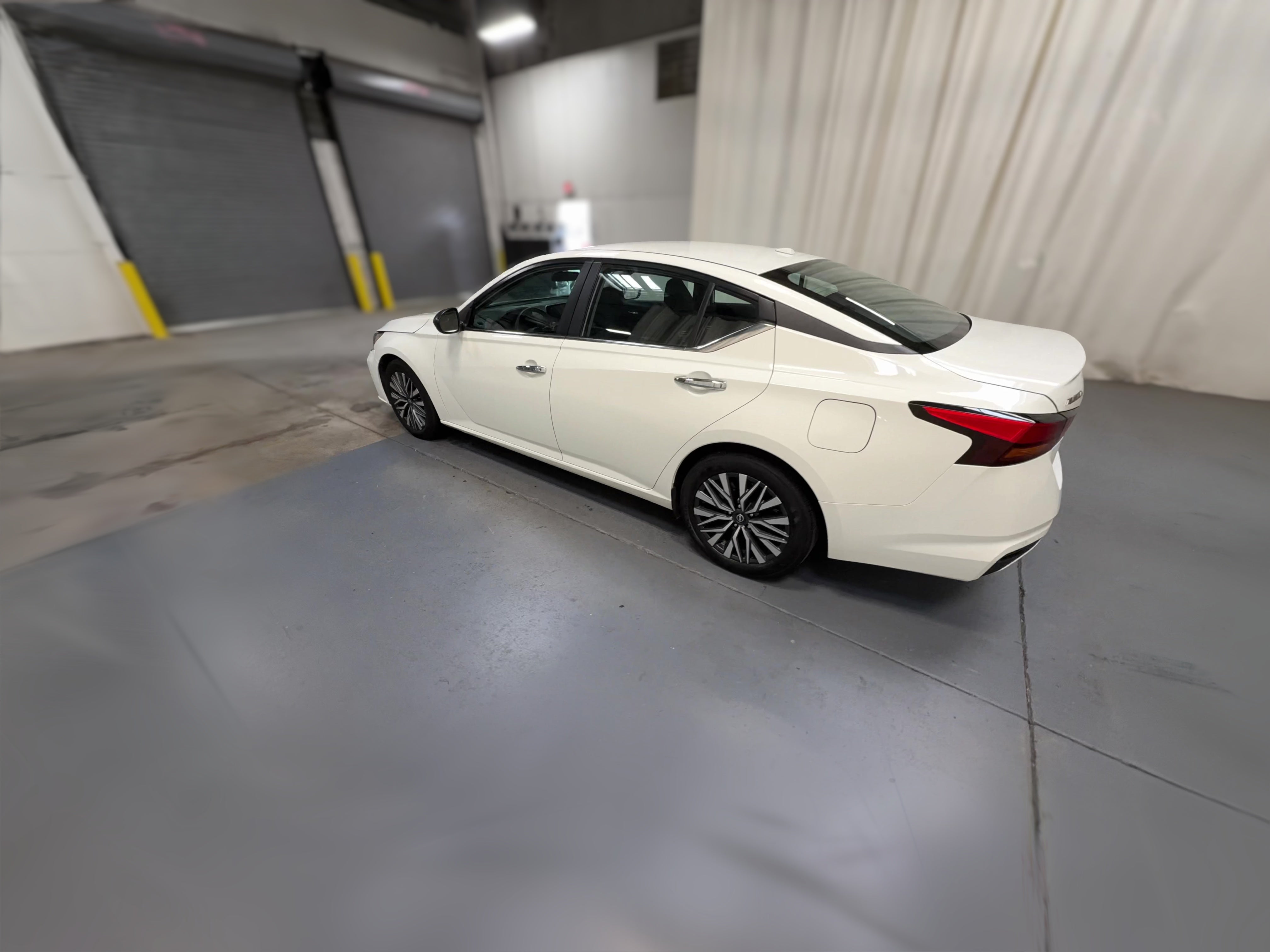 2025 Nissan Altima SV - Photo 24