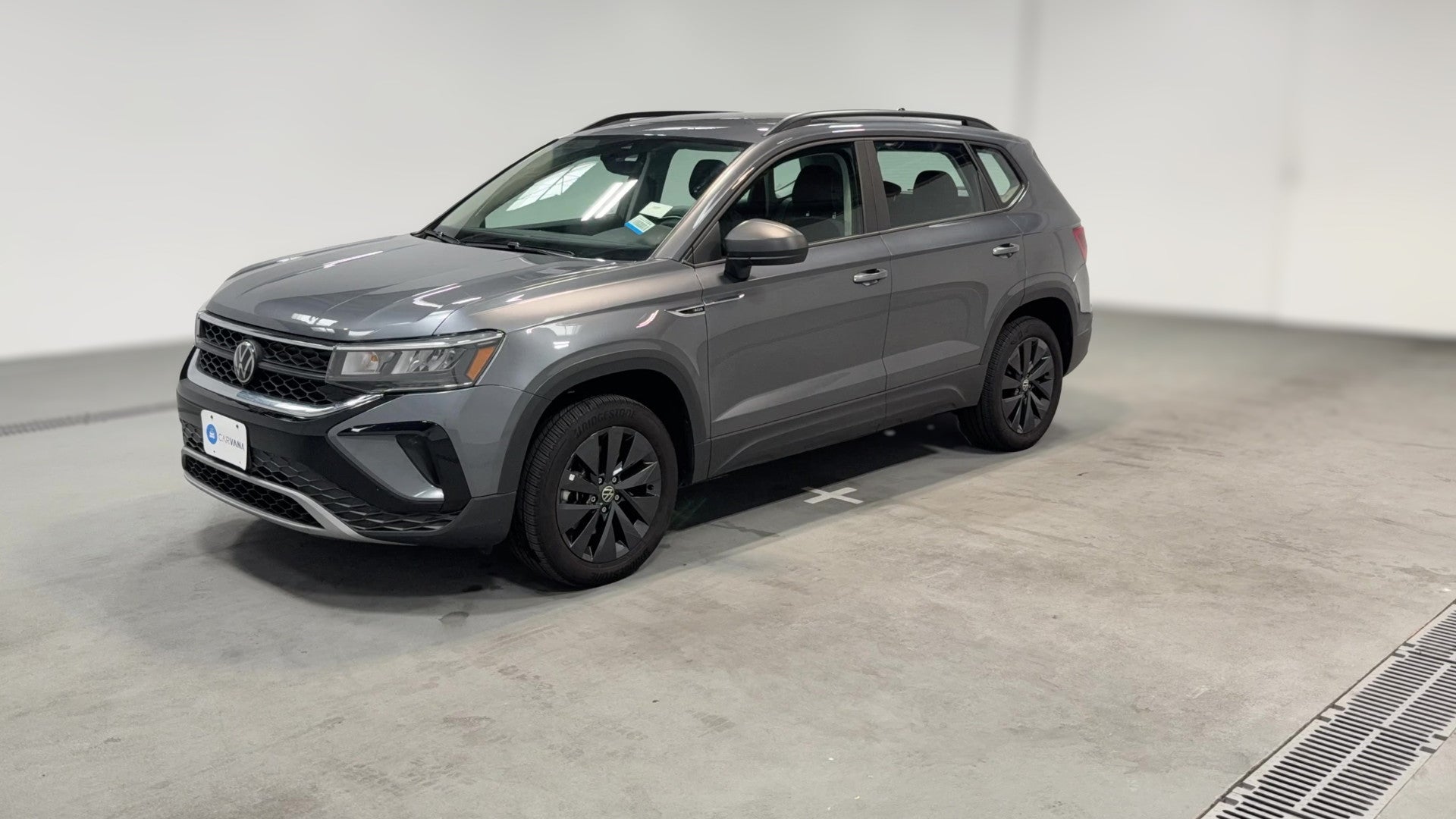 2023 Volkswagen Taos vehicle photo