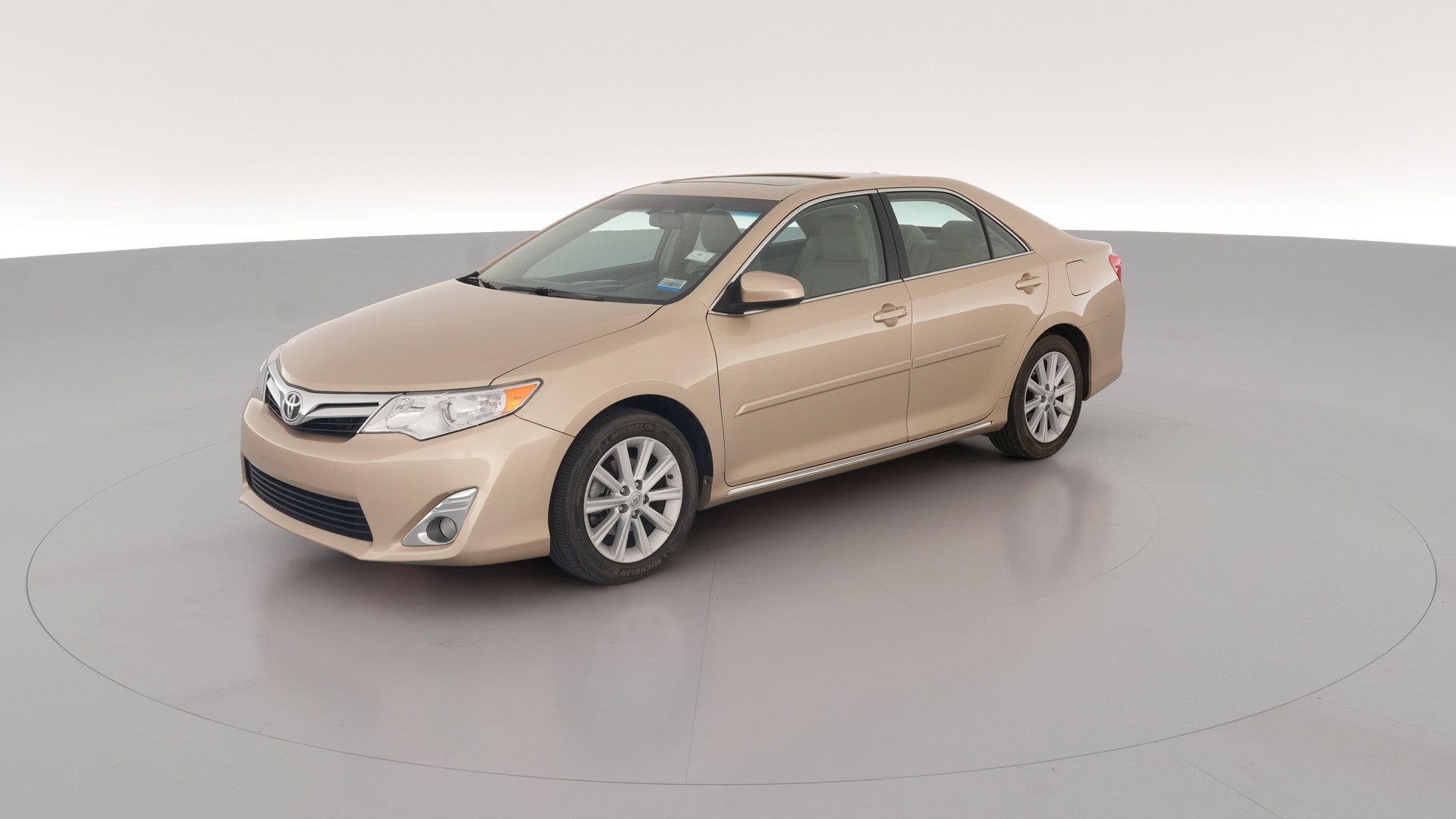 2012 Toyota Camry vehicle photo