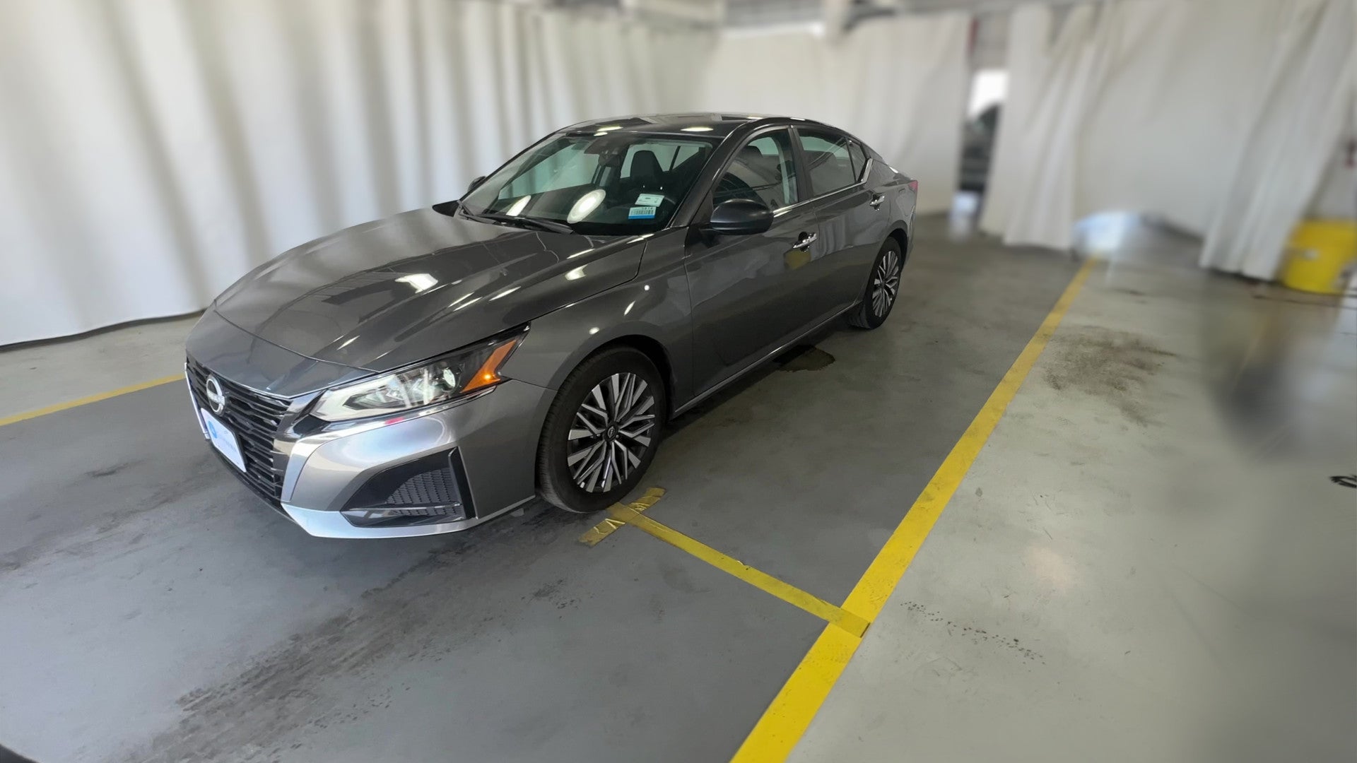 2025 Nissan Altima vehicle photo