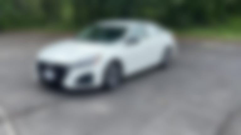 2025 Nissan Altima vehicle photo
