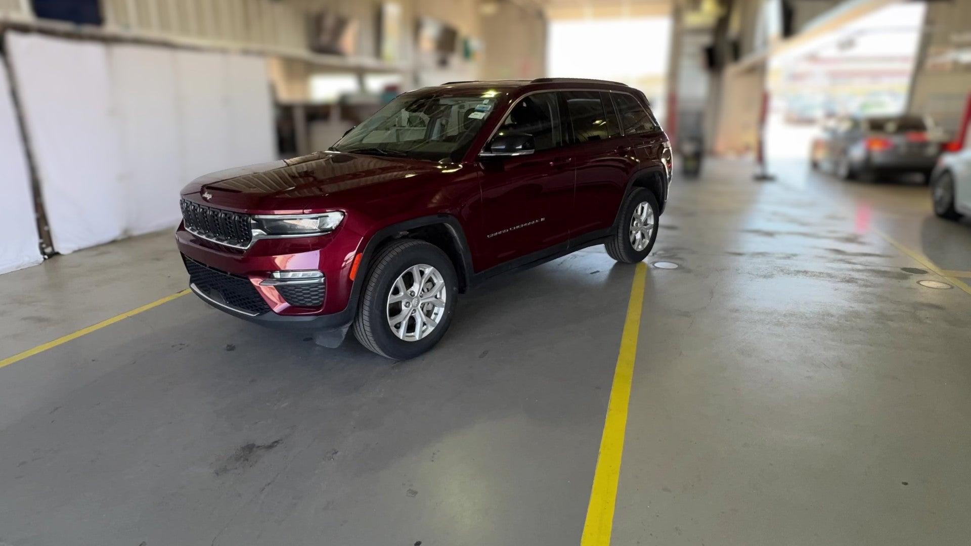 2023 Jeep Grand Cherokee vehicle photo