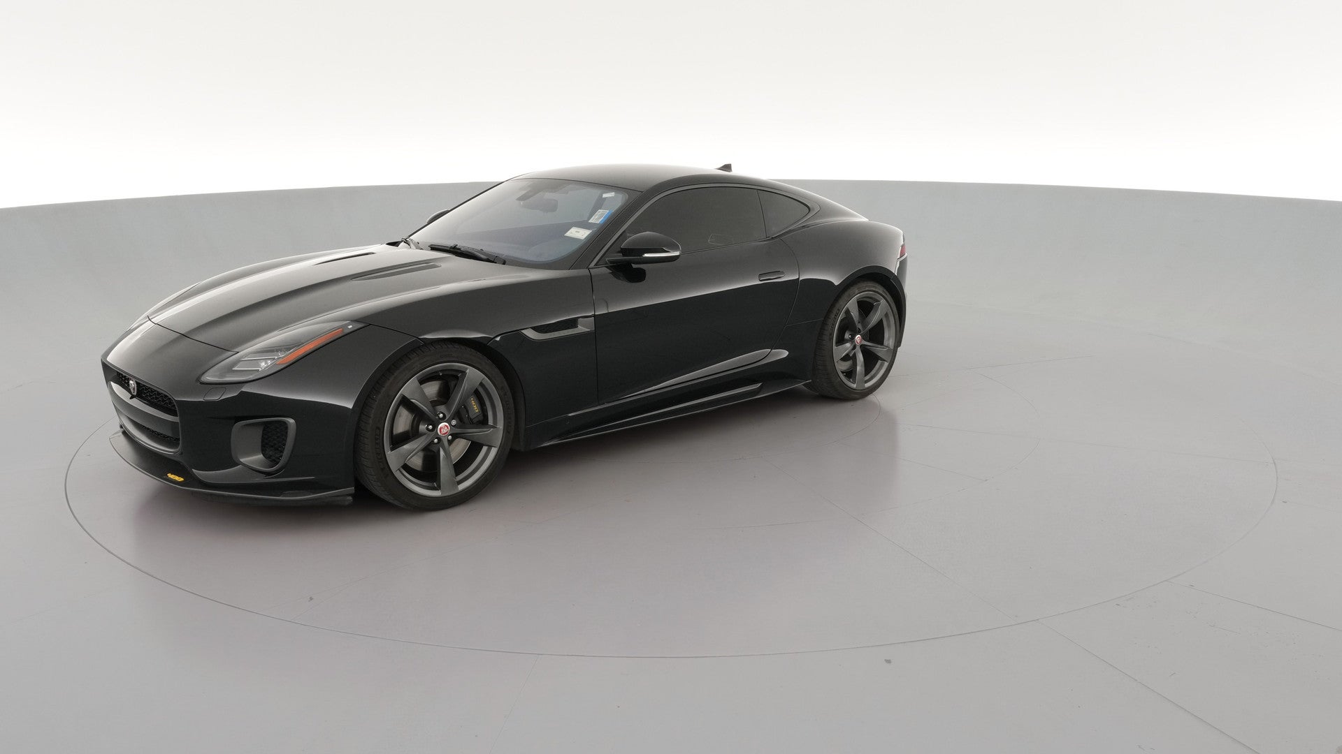 2018 Jaguar F-TYPE vehicle photo