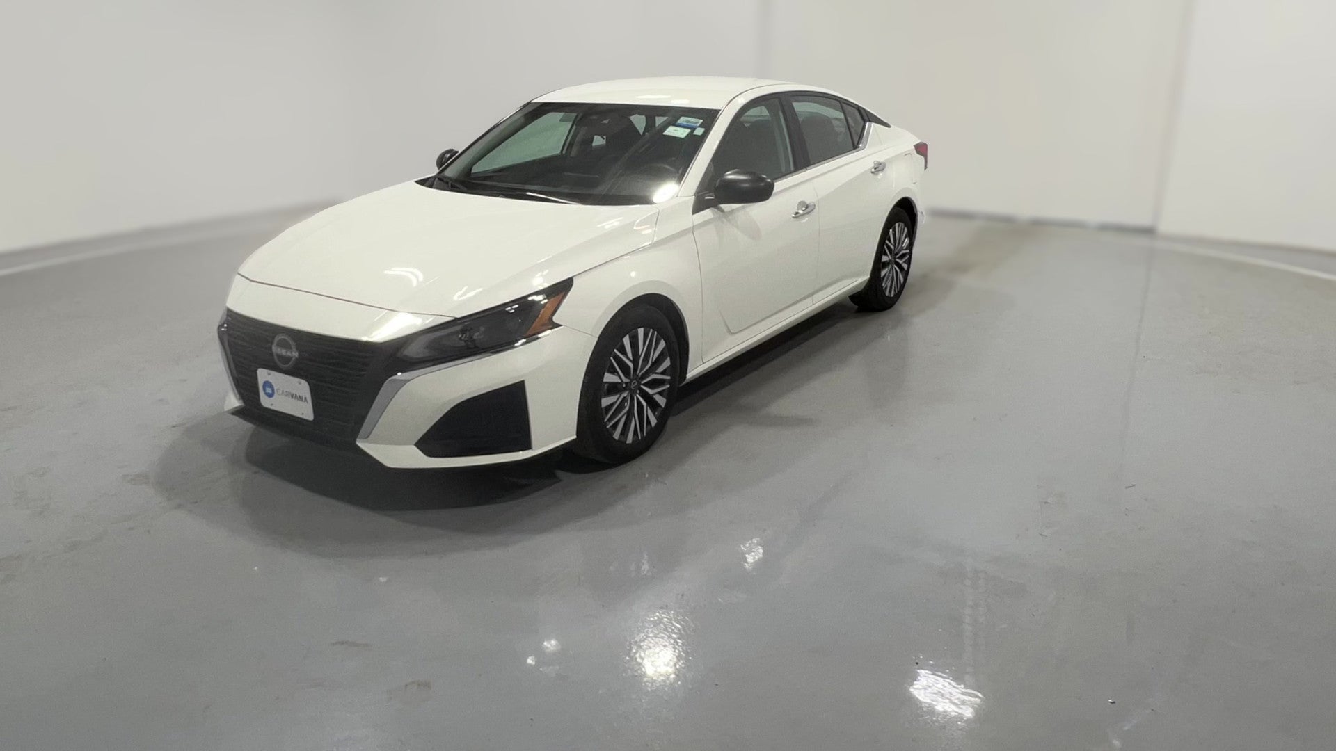 2025 Nissan Altima vehicle photo