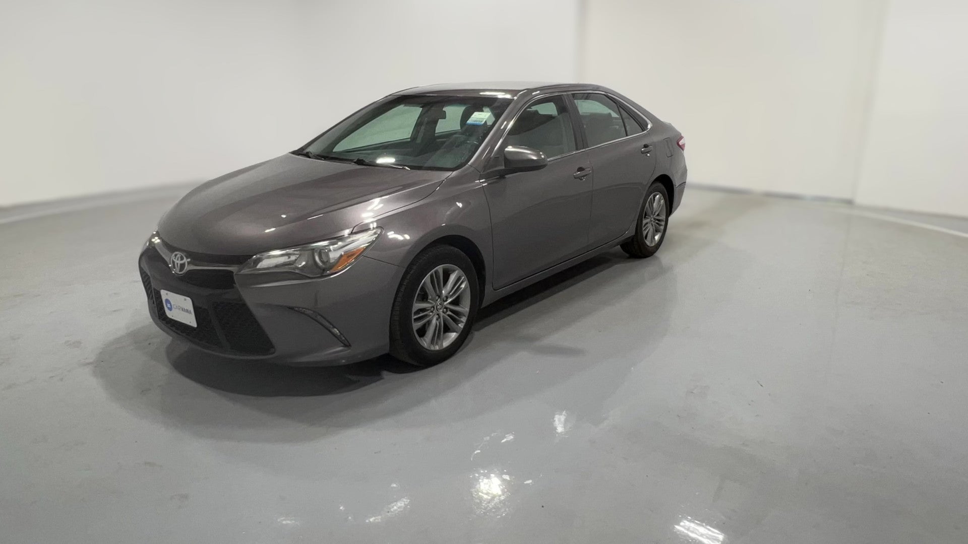 2016 Toyota Camry vehicle photo