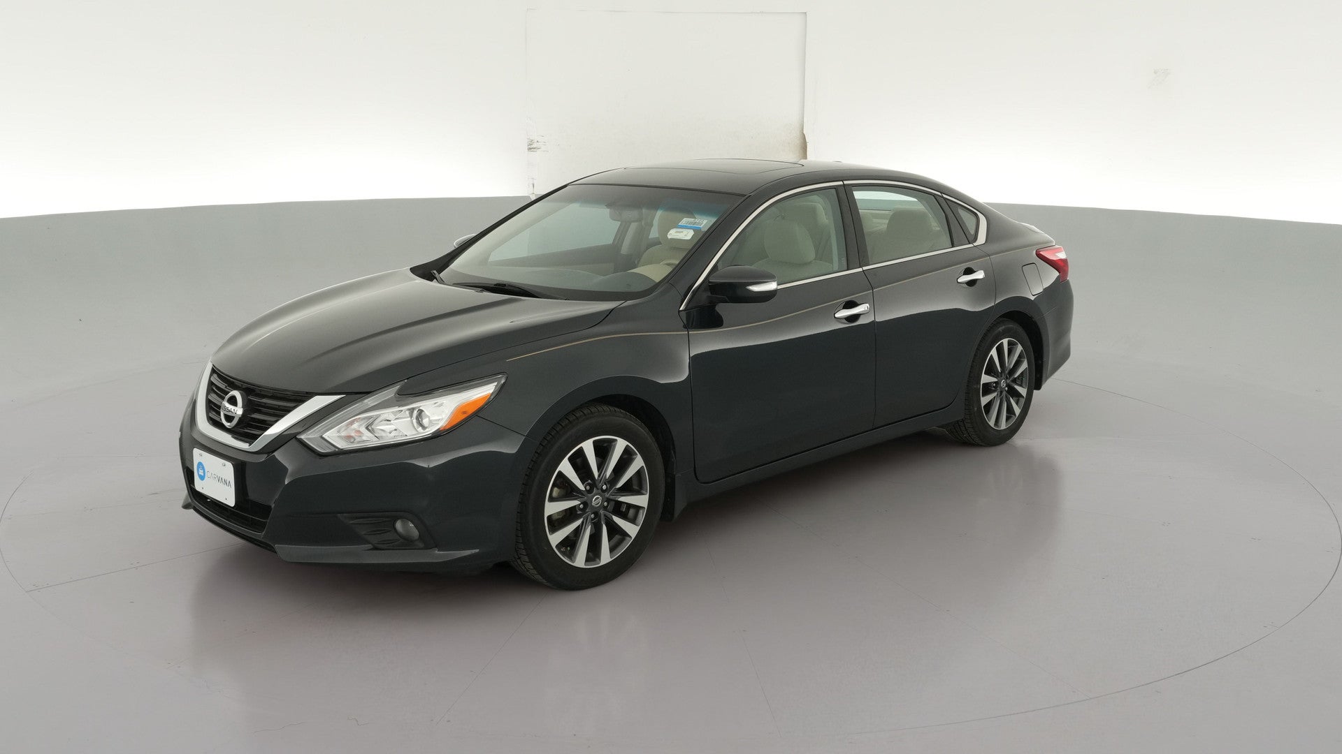 2017 Nissan Altima vehicle photo