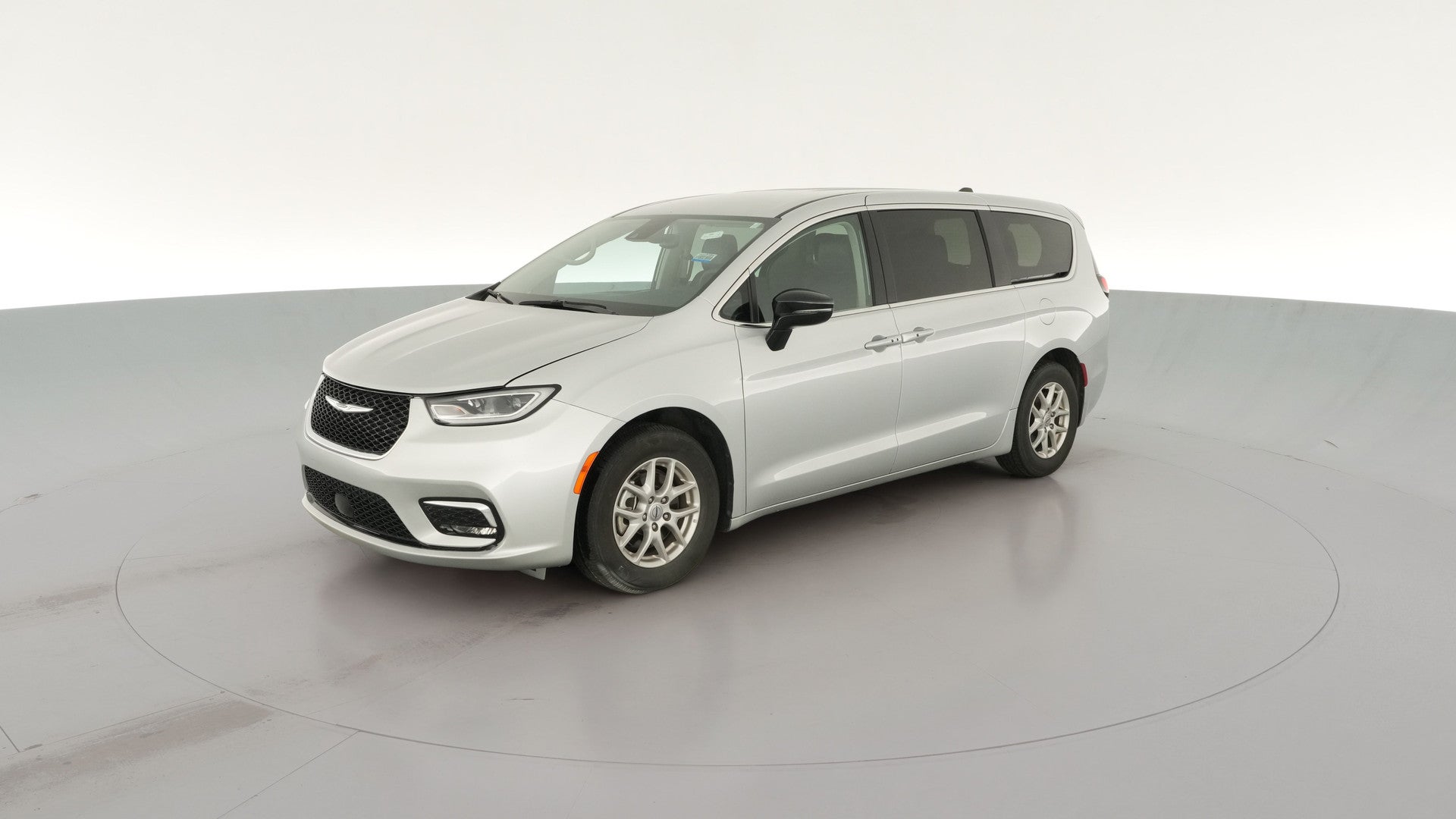 2024 Chrysler Pacifica vehicle photo