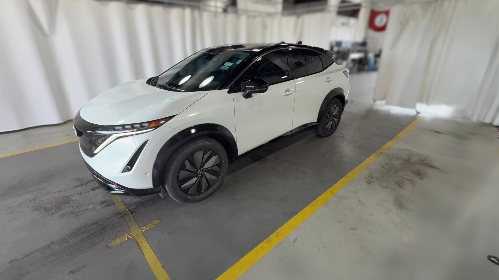 2024 Nissan ARIYA vehicle photo