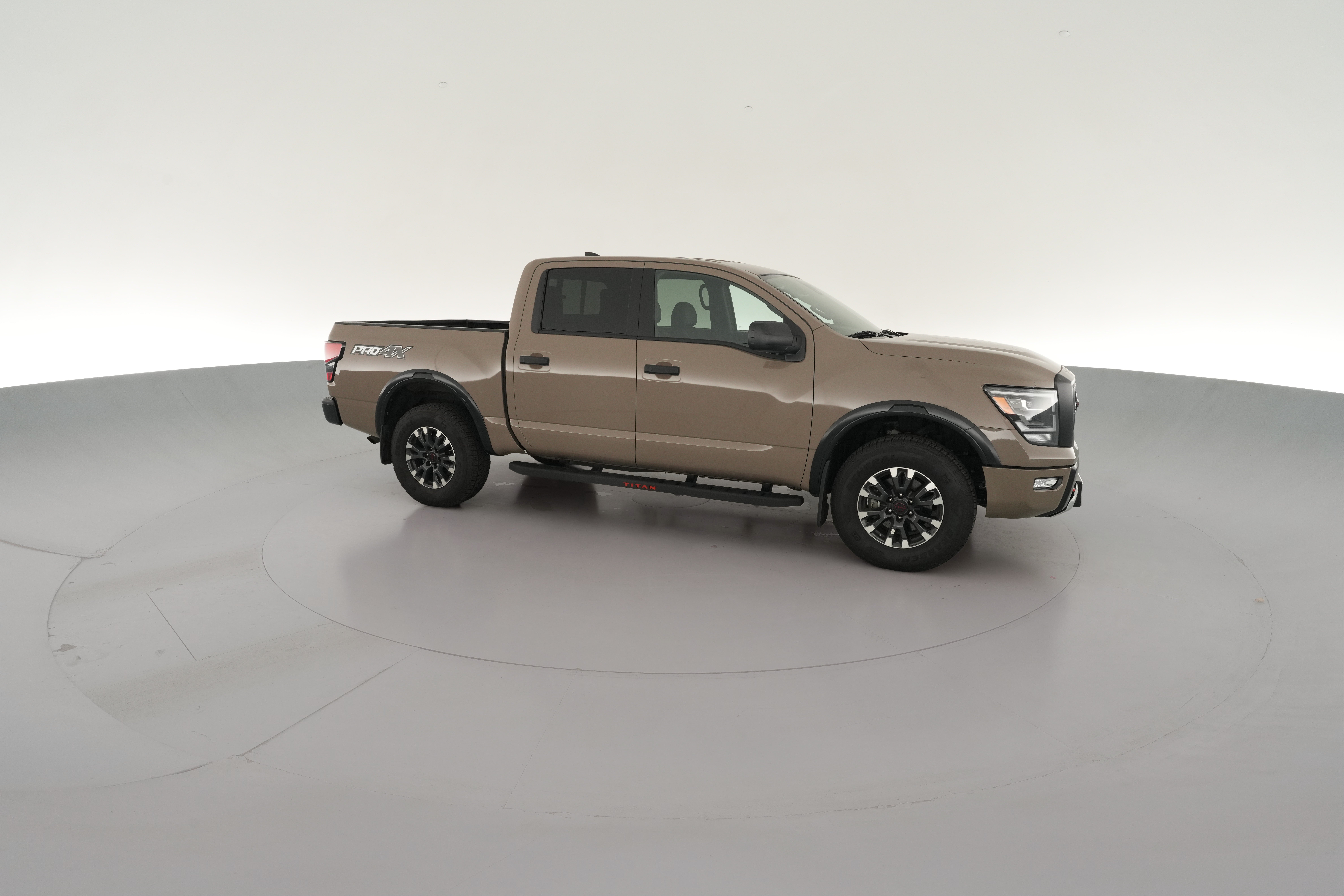 2024 Nissan Titan PRO-4X - Photo 32