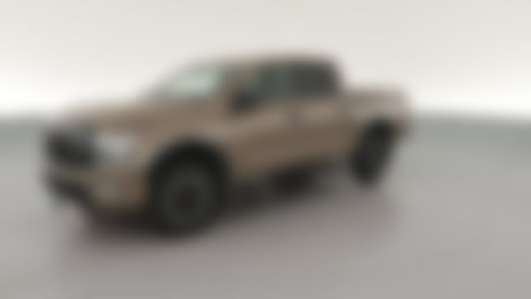 2024 Nissan Titan Crew Cab vehicle photo