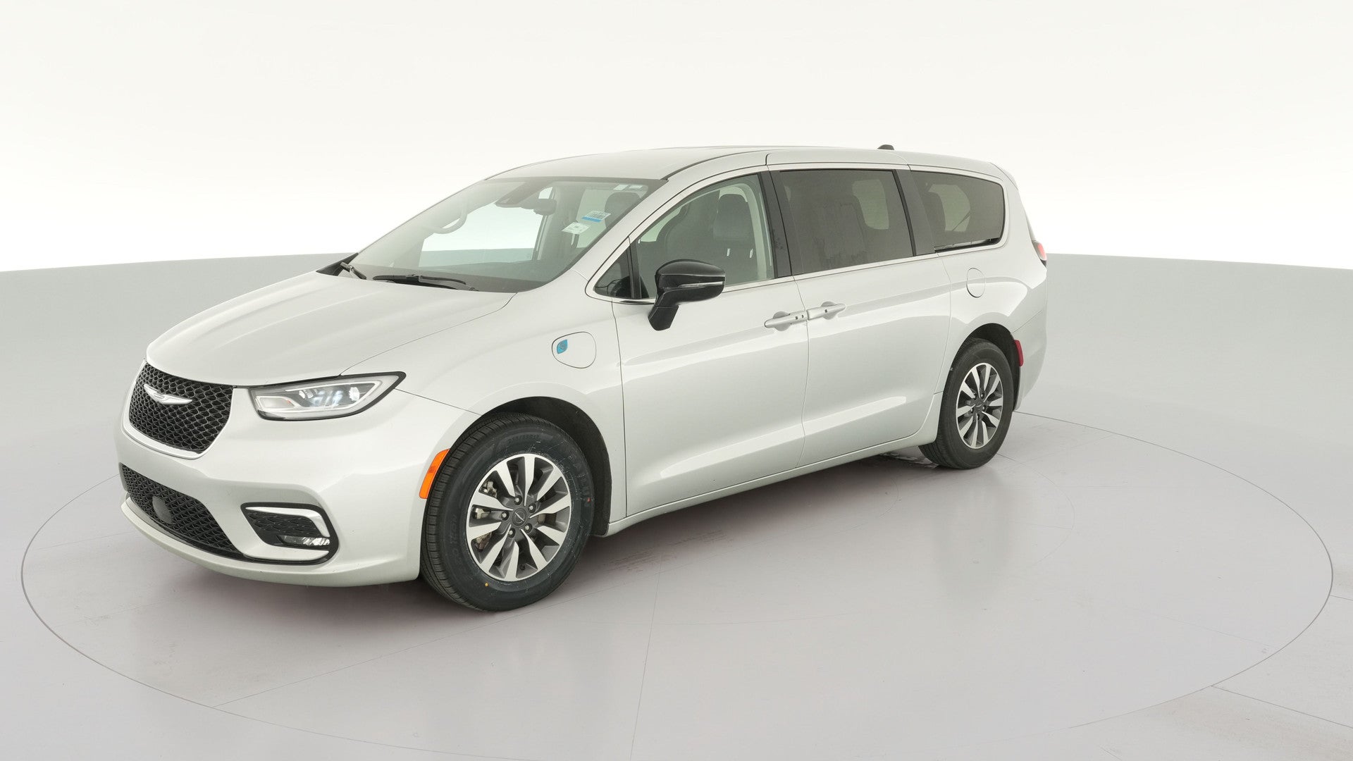 2024 Chrysler Pacifica Hybrid vehicle photo