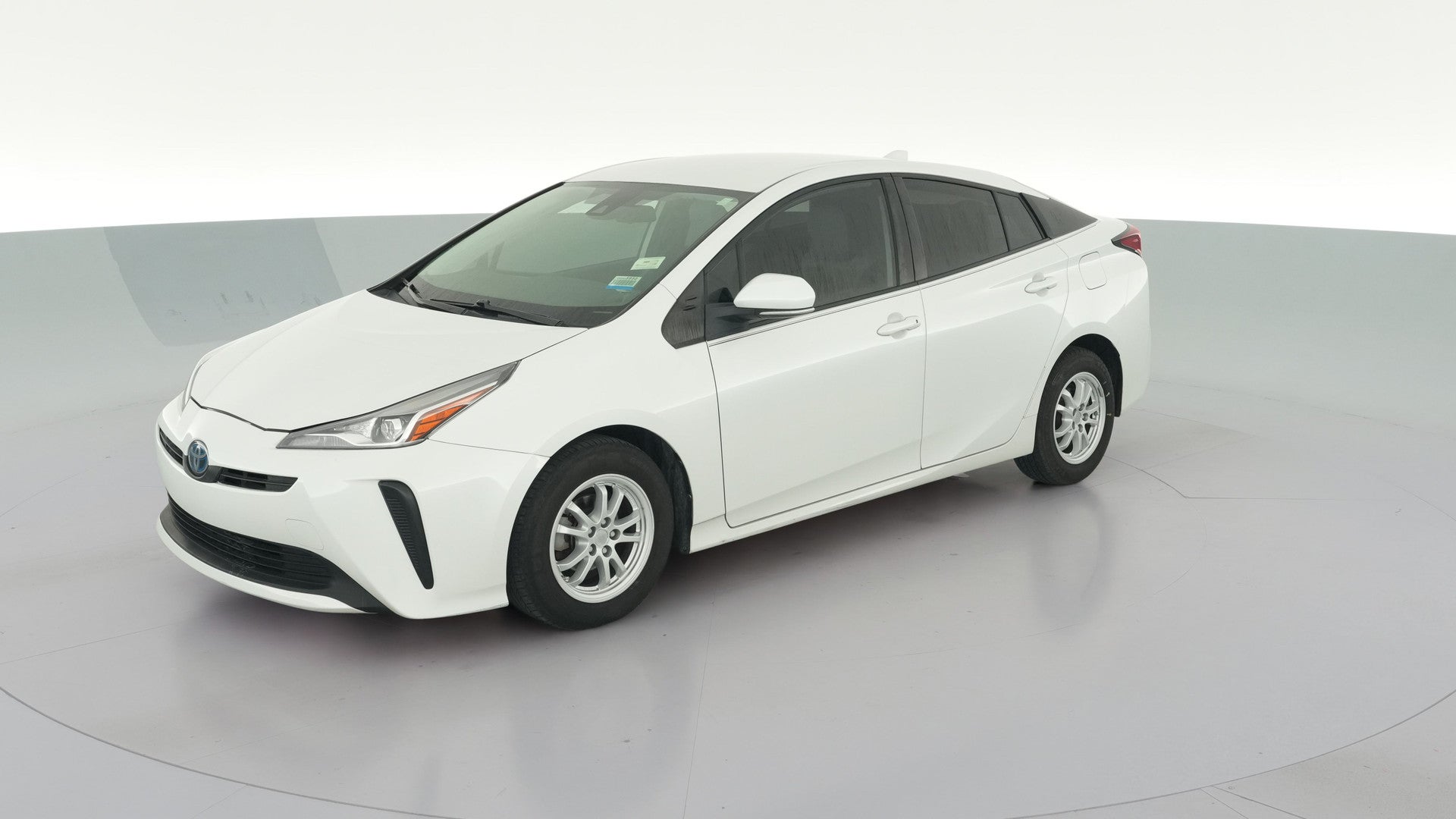 2021 Toyota Prius vehicle photo