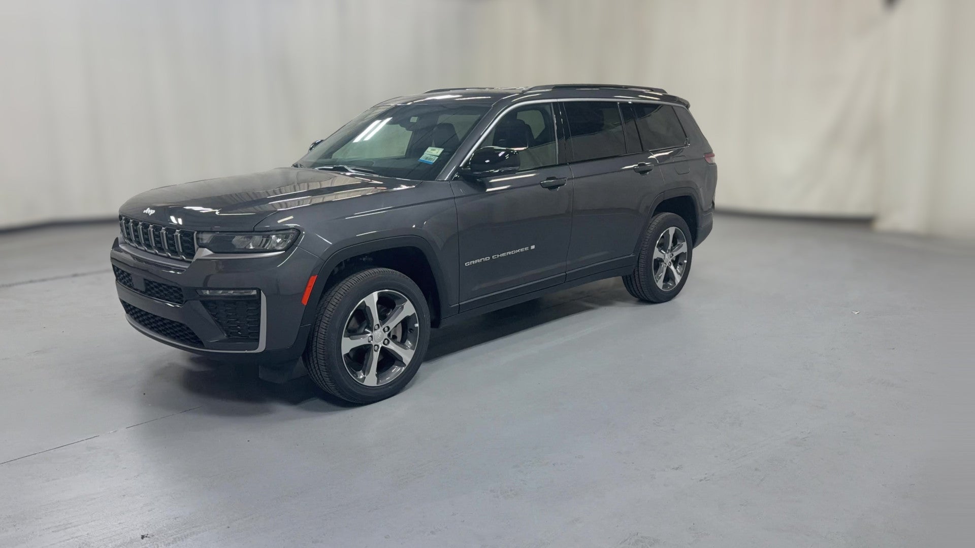 2026 Jeep Grand Cherokee L vehicle photo