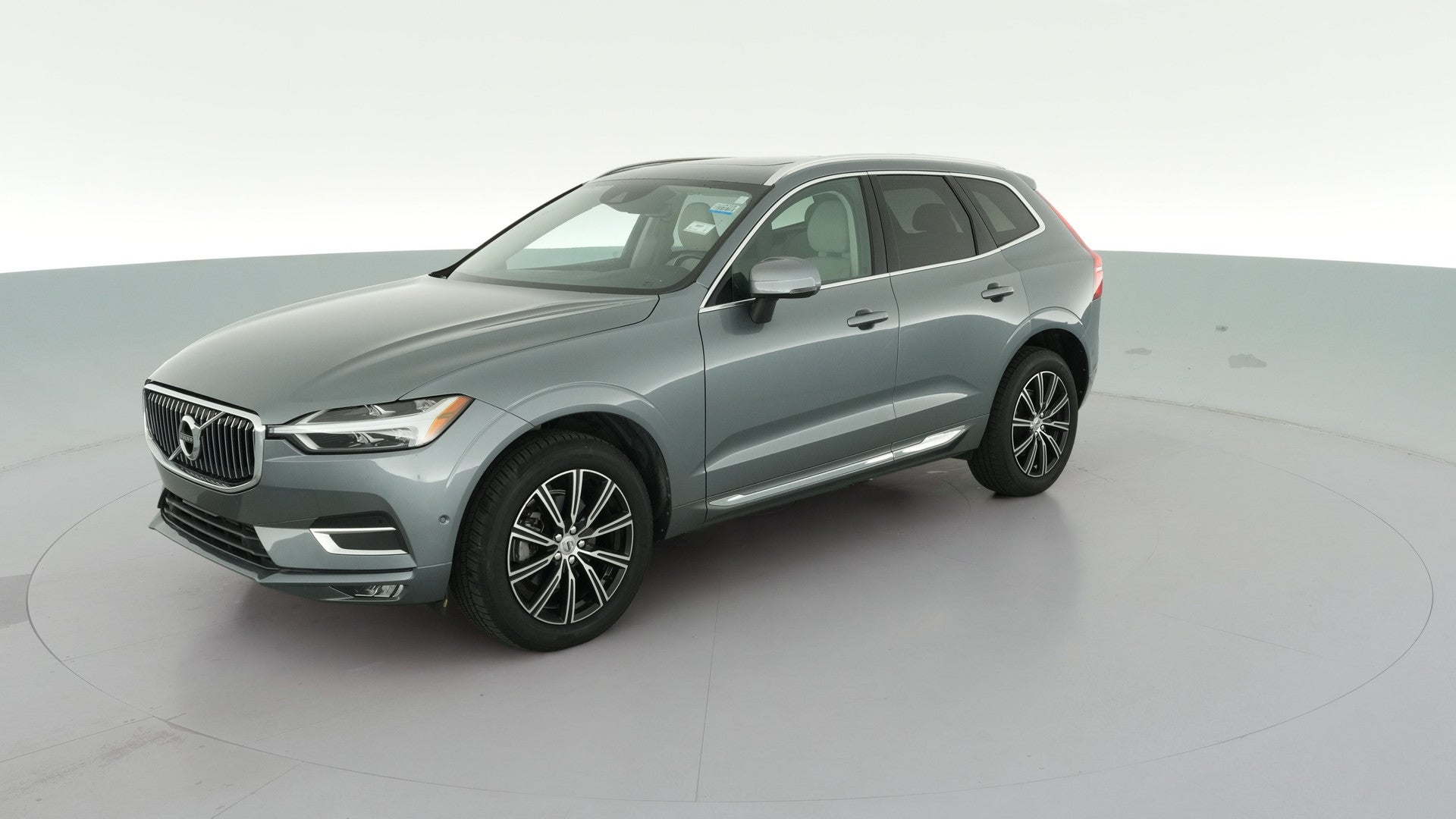2018 Volvo XC60 vehicle photo