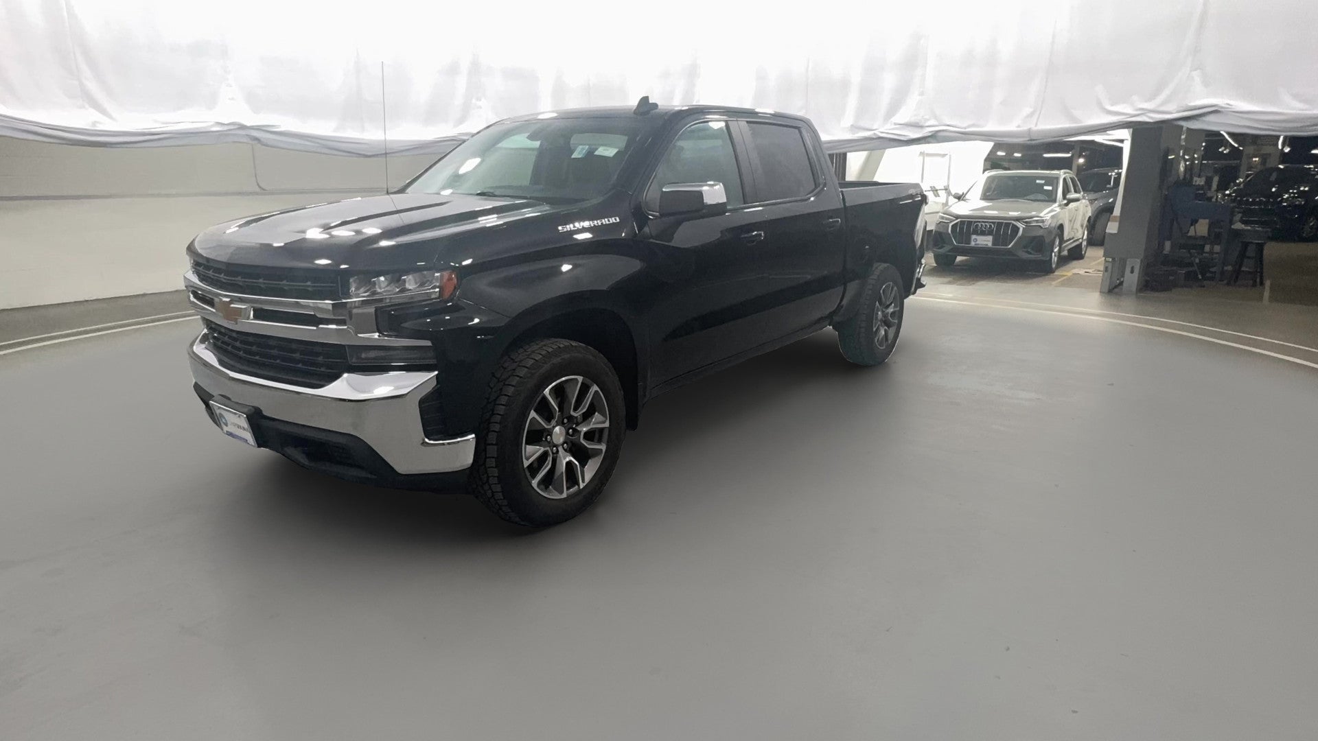 2021 Chevrolet Silverado 1500 Crew Cab vehicle photo