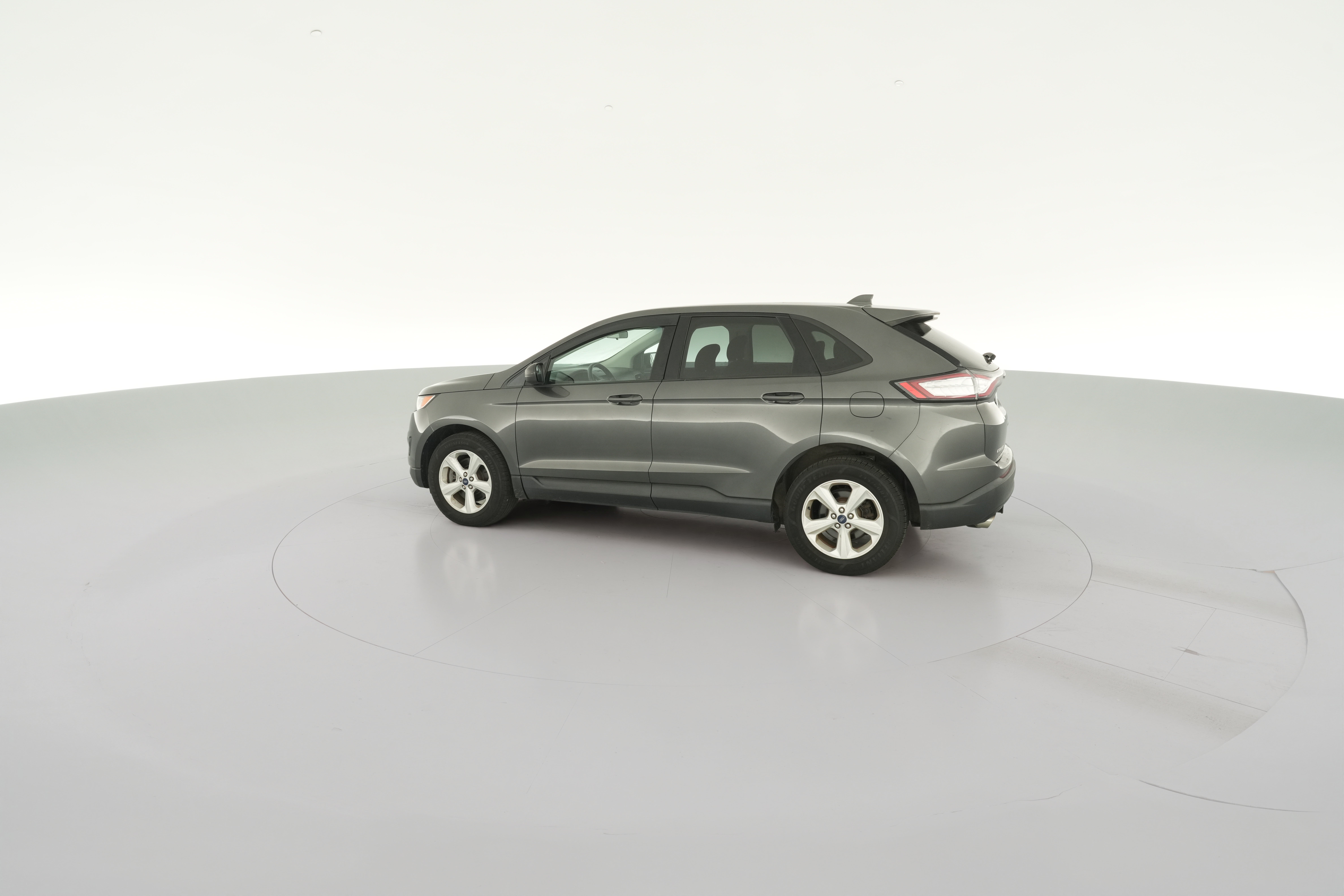 2018 Ford Edge SE - Photo 28