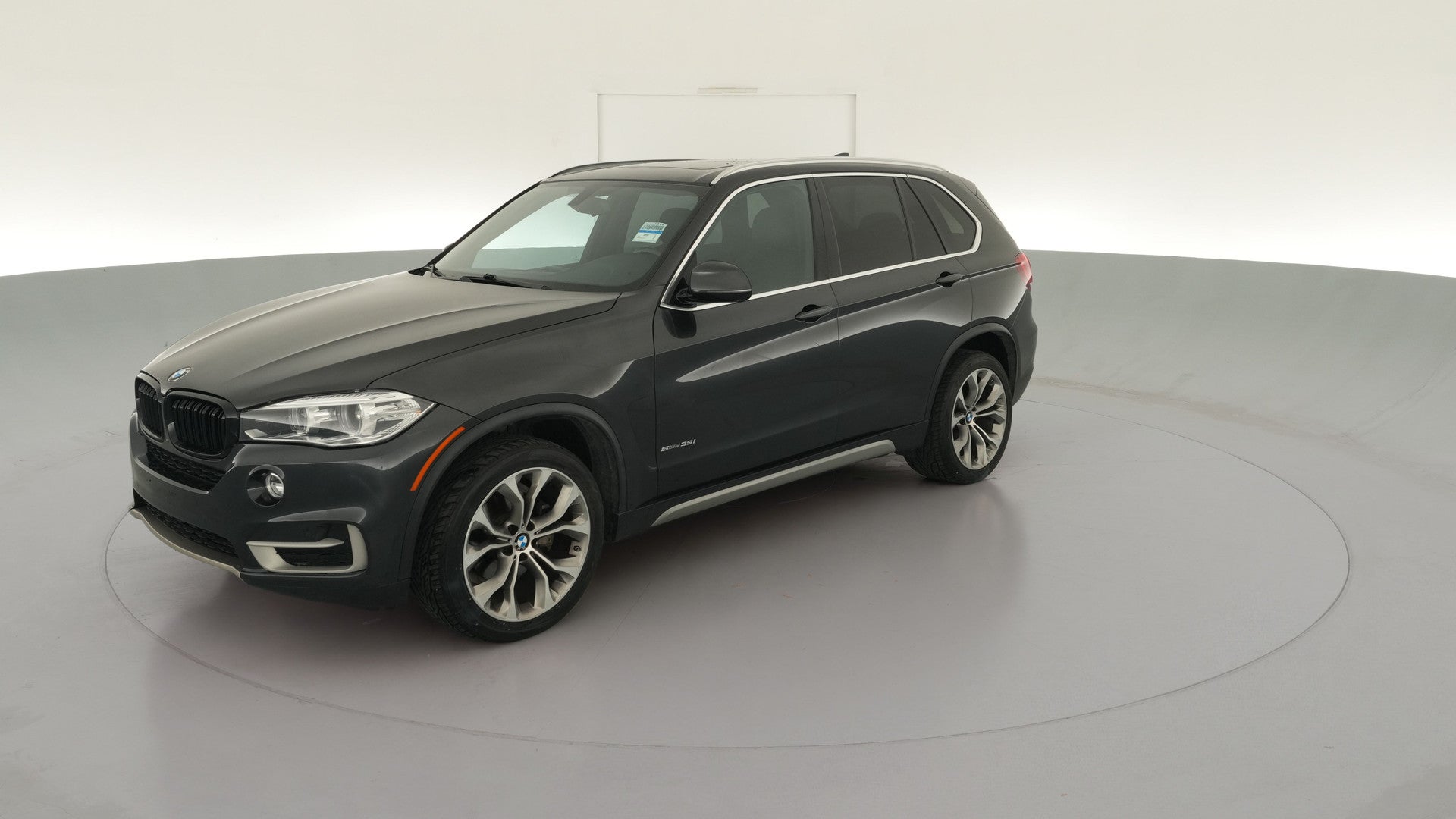 2018 BMW X5 vehicle photo