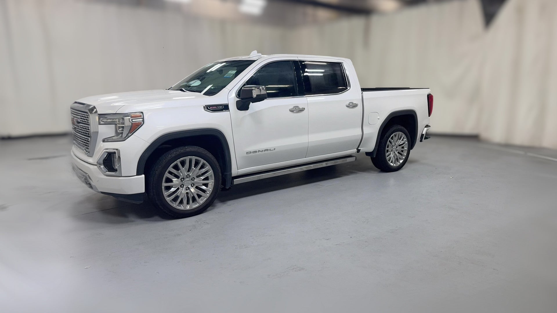 2019 GMC Sierra 1500 Crew Cab vehicle photo