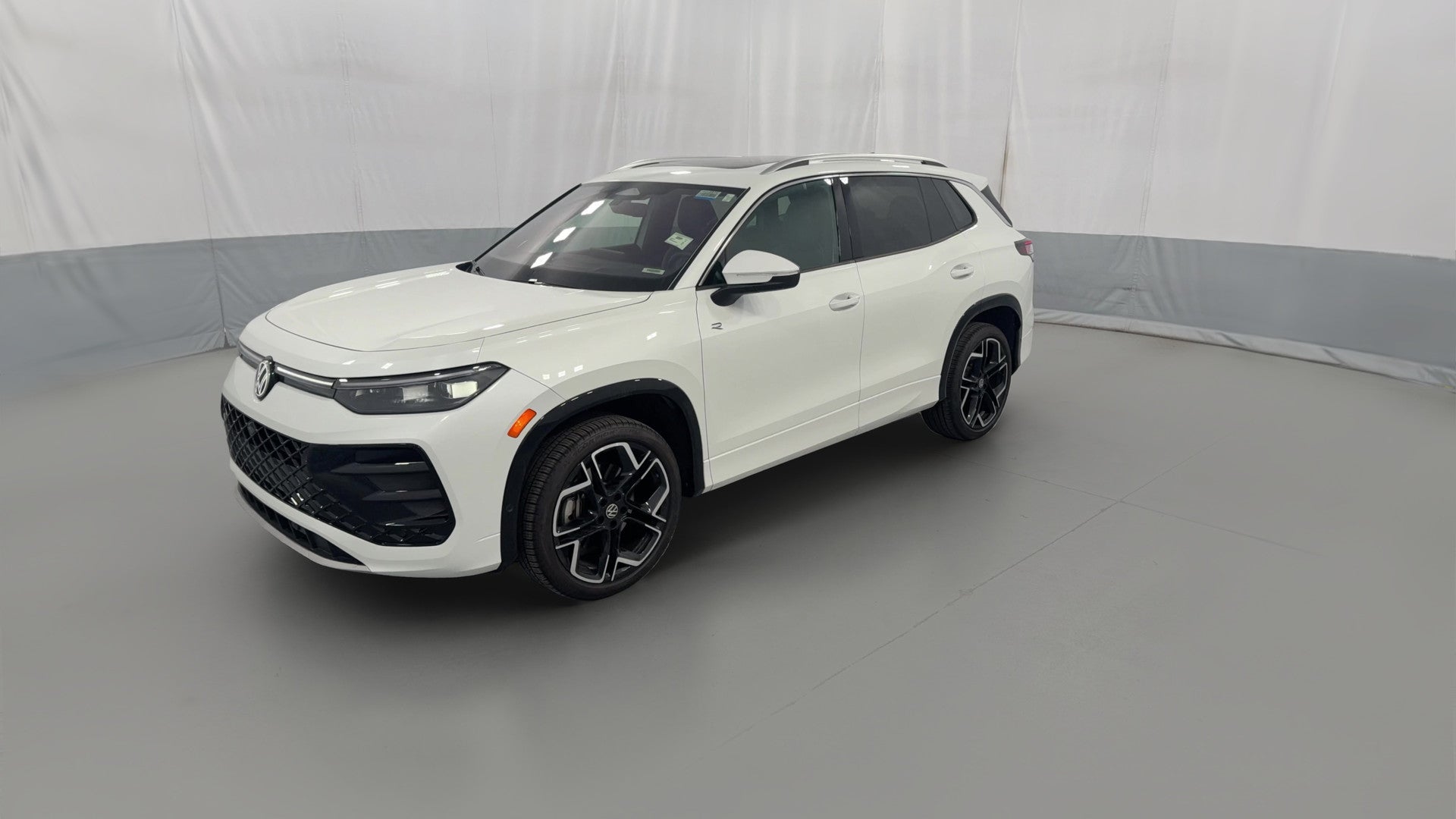 2025 Volkswagen Tiguan vehicle photo