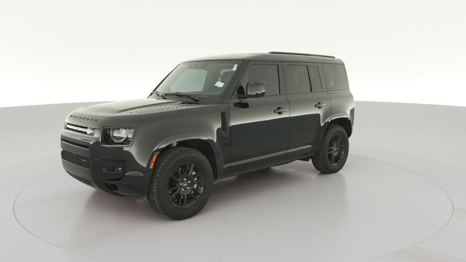 2023 Land Rover Defender 110 vehicle photo