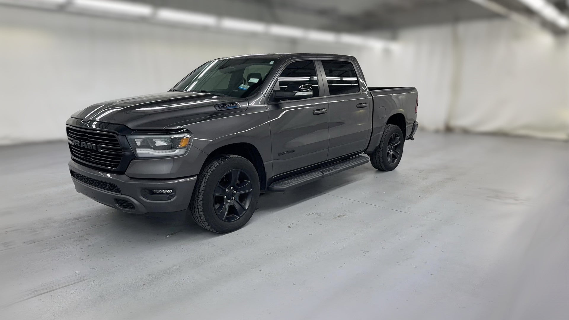 2021 Ram 1500 Crew Cab vehicle photo