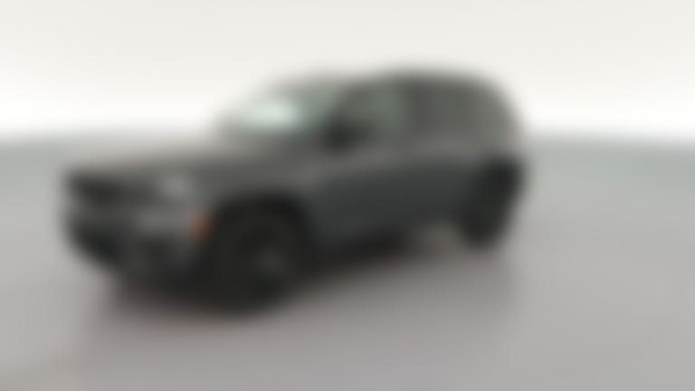 2024 Jeep Grand Cherokee vehicle photo