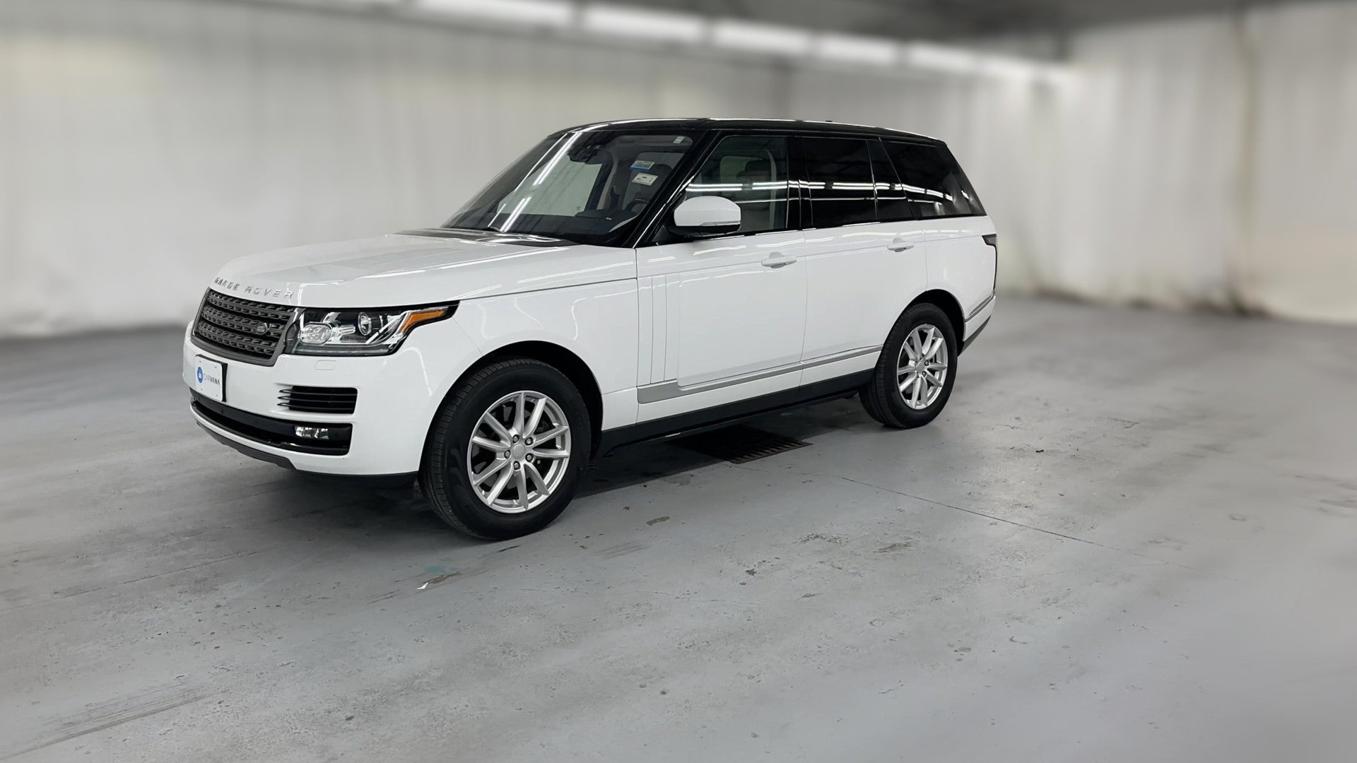 2016 Land Rover Range Rover vehicle photo