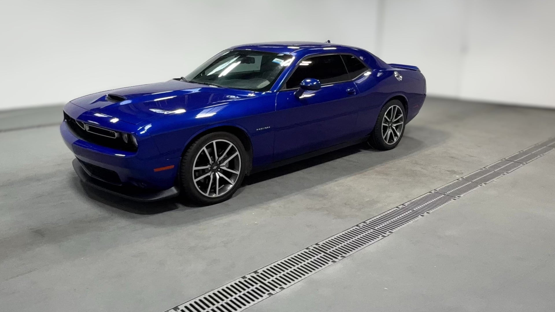 2022 Dodge Challenger vehicle photo