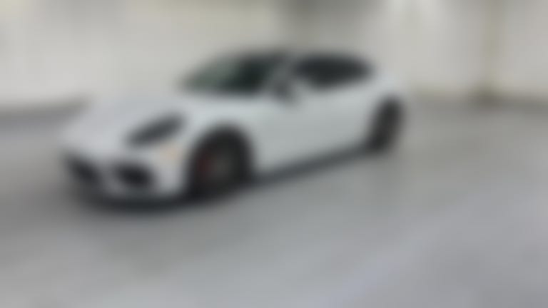 2017 Porsche Panamera vehicle photo