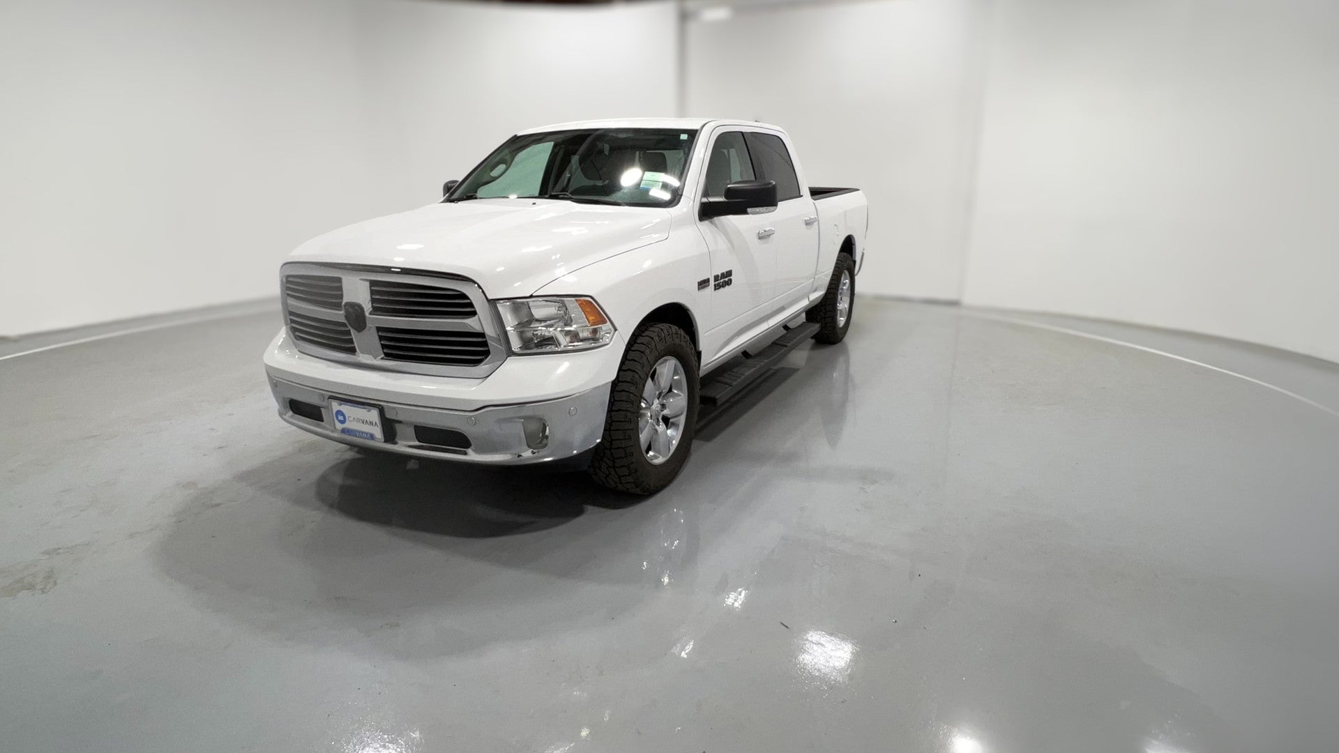 2018 Ram 1500 Crew Cab vehicle photo