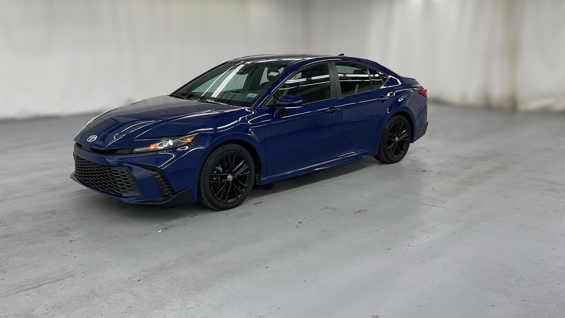 2025 Toyota Camry vehicle photo